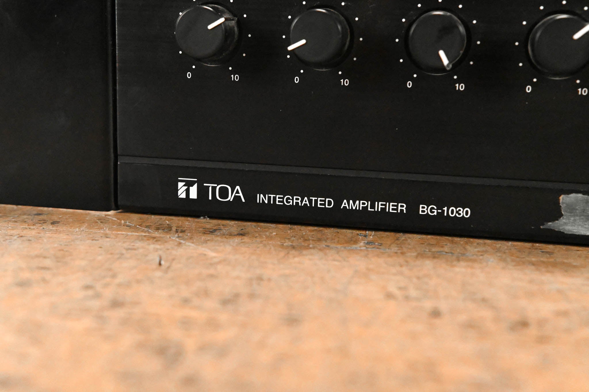 TOA BG-1030 5-Channel Mixer/Amplifer