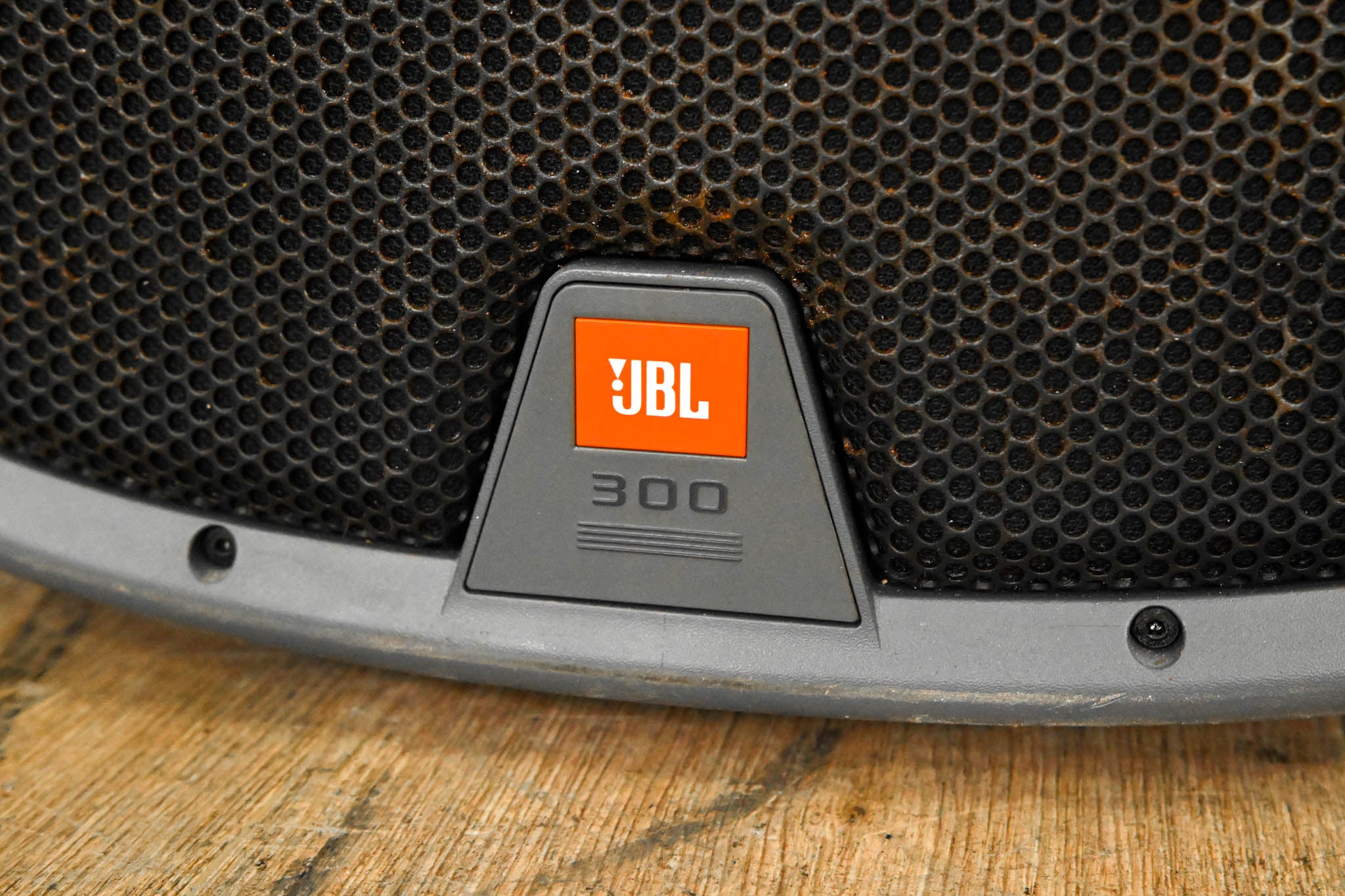 JBL EON 305 Portable 15" Two-Way Bass-Reflex Loudspeaker (PAIR)