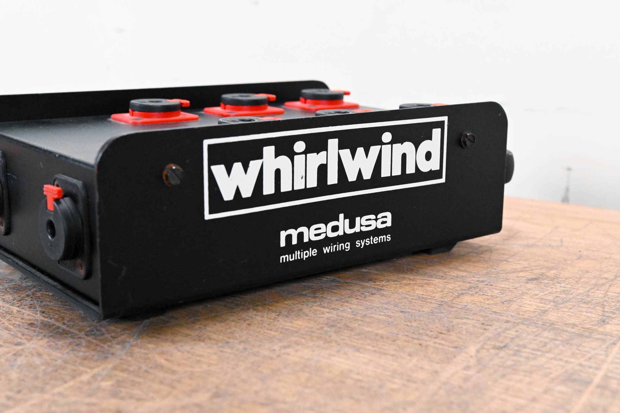 Whirlwind Medusa Six 1/4'' Studio Headphone Splitter Box