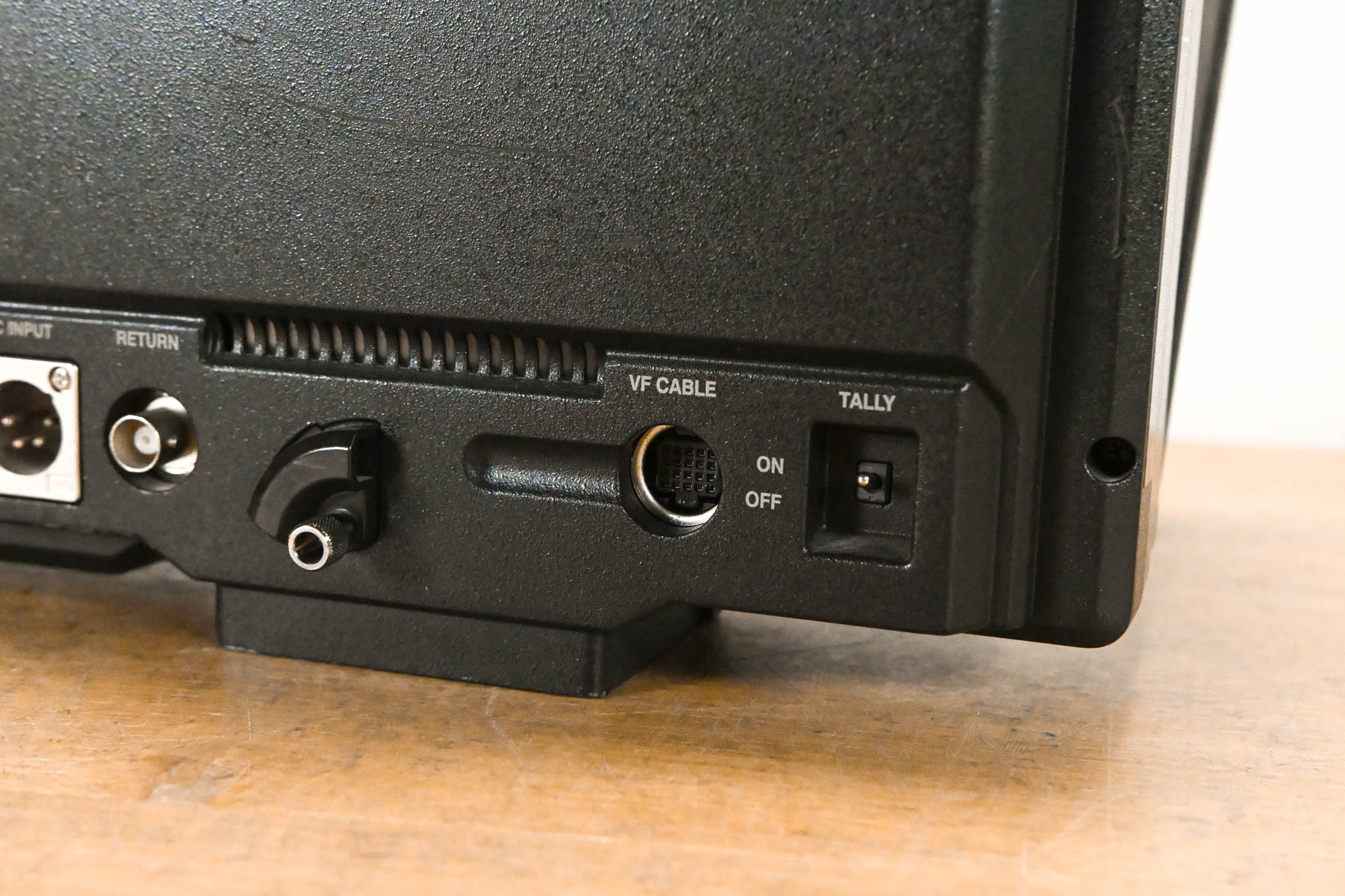 JVC VF-HP840U 8.4-inch HD/SD Studio Viewfinder
