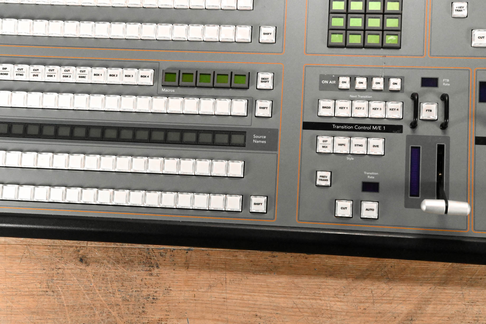Blackmagic Design ATEM 2 M/E Broadcast Panel