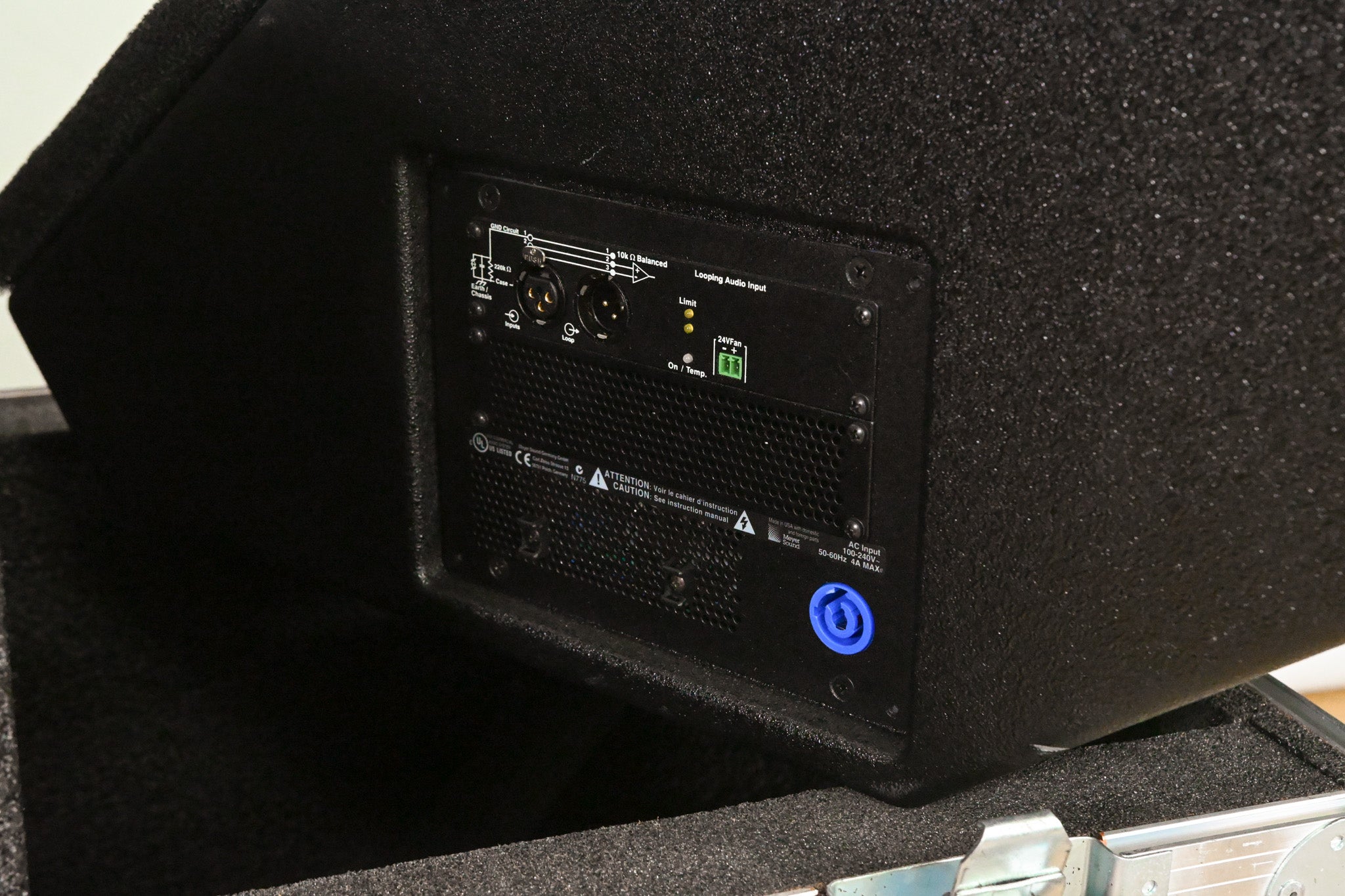Meyer Sound UM-1P 12" Powered Stage Monitor Speaker (PAIR) w/ Road Case