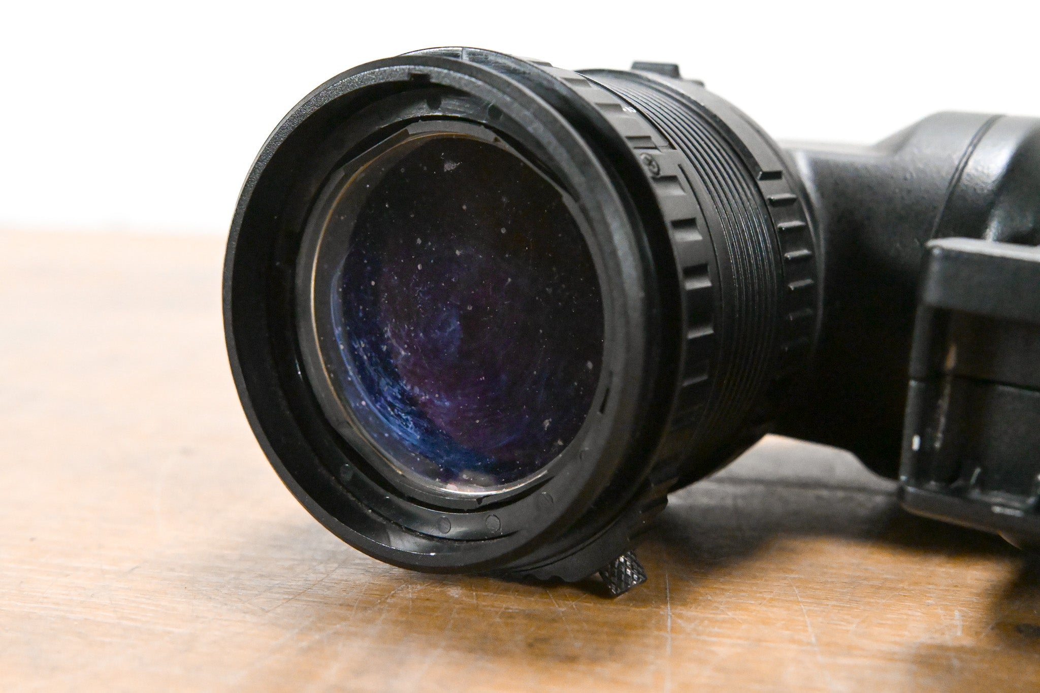 Hitachi VF-402 2″ B&W CRT ENG Viewfinder