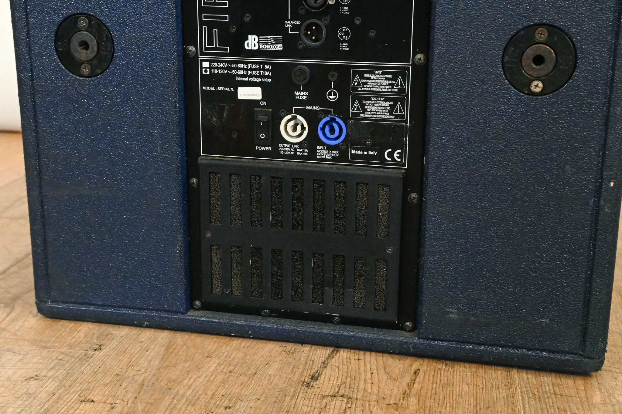 dB Technologies FL15 Fifty Line 15" Active Mid-Bass PA Speaker