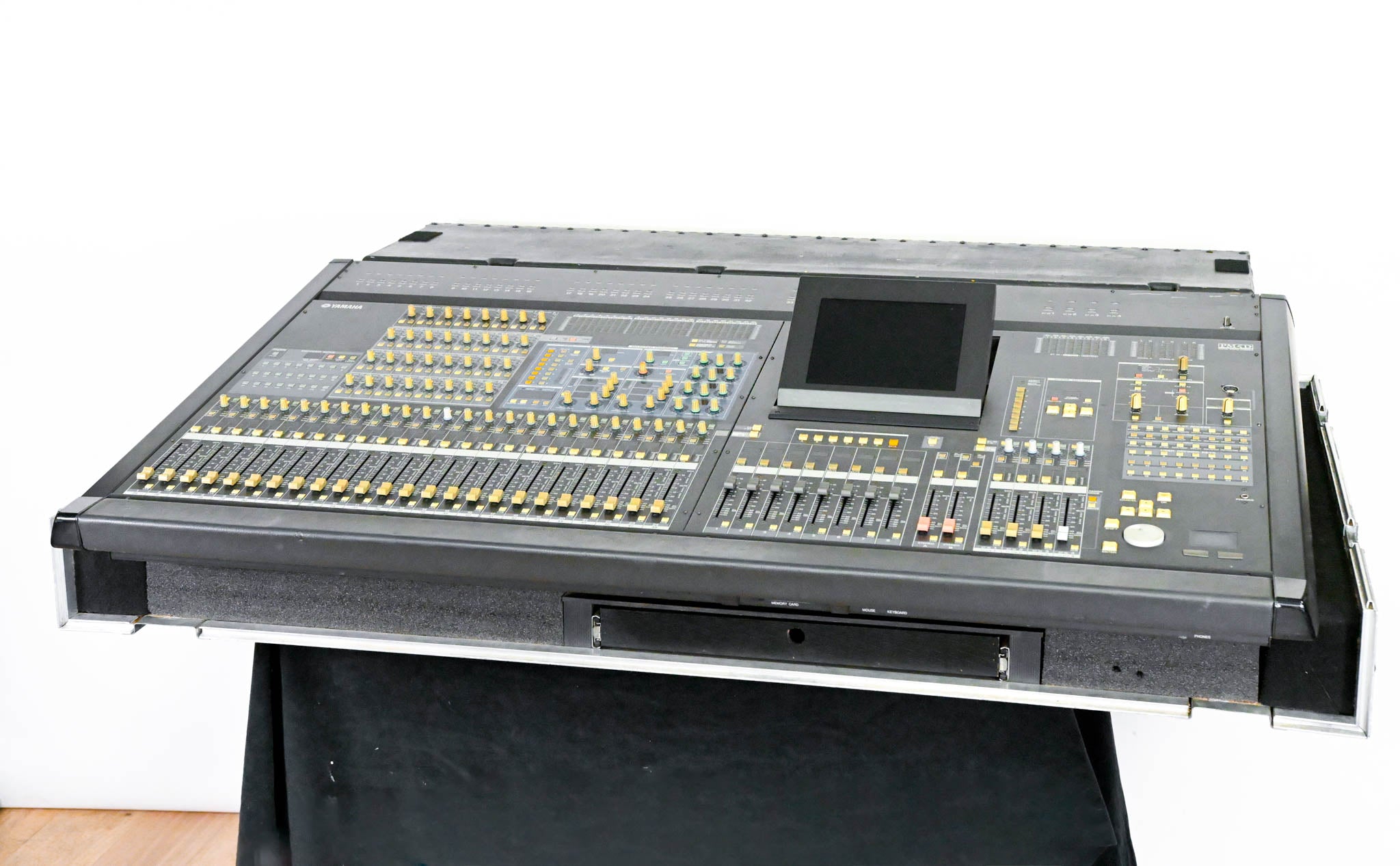 Yamaha PM5D-RH 48-Channel Digital Console with Road Case