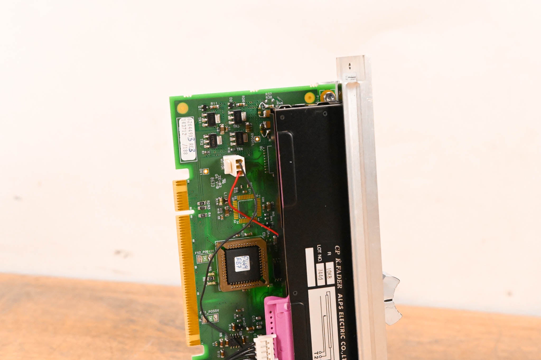 Solid State Logic C300 HD Motorized Fader Module – ALPS K-Fader Assembly