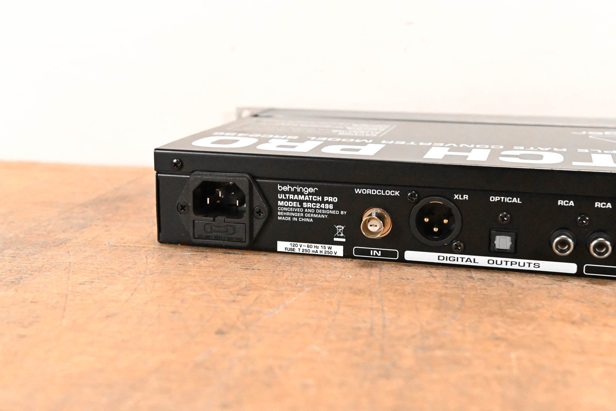 Behringer ULTRAMATCH PRO SRC2496 Sample Rate Converter