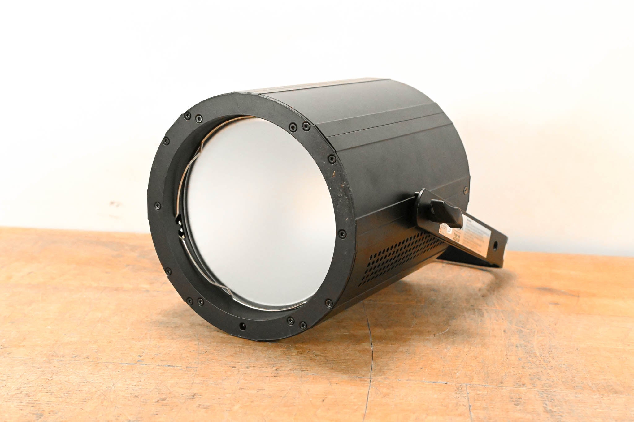 ADJ COB Cannon LP200ST 200W Chip On Board Color Mixing Wash Fixture
