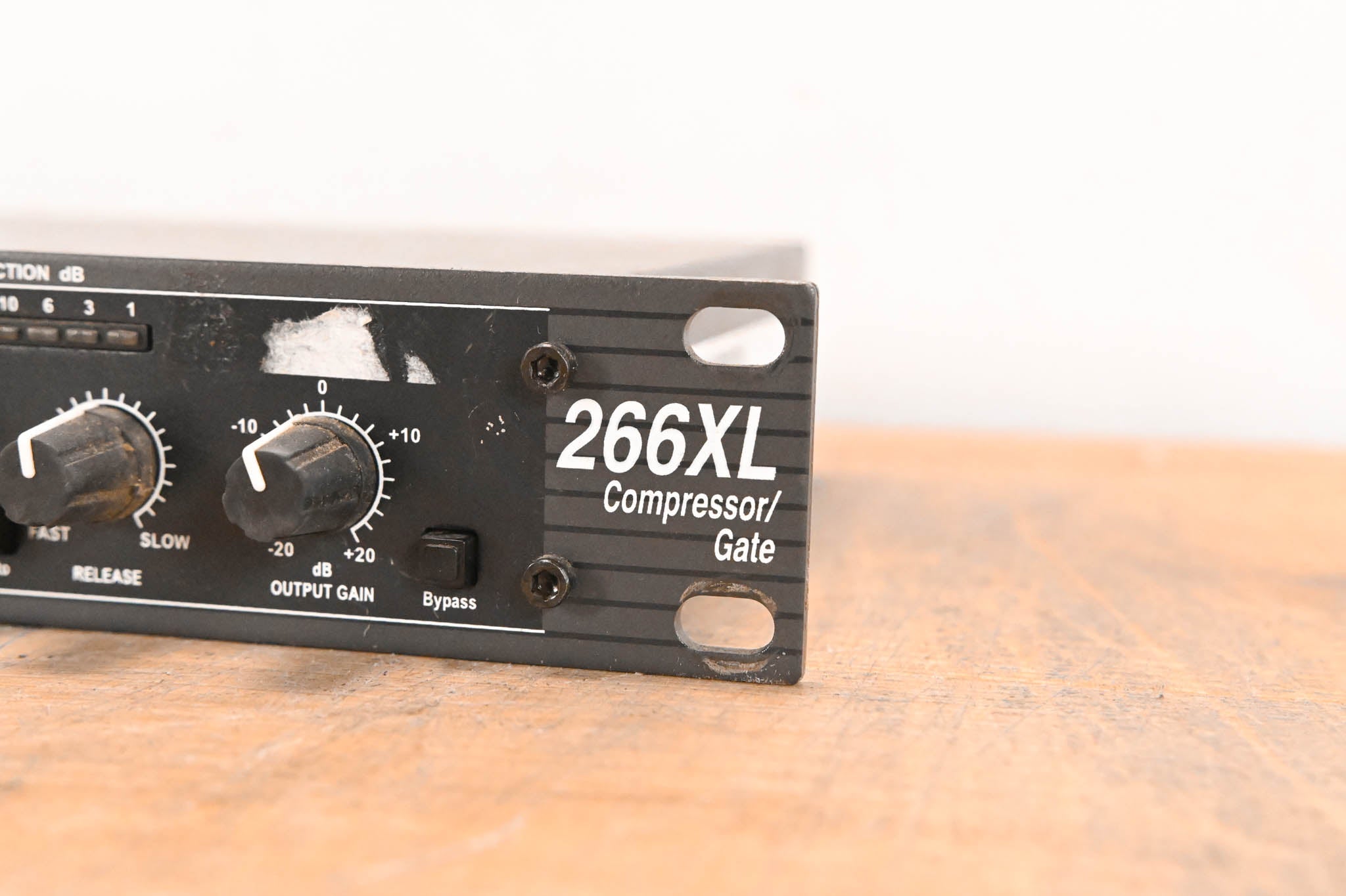 dbx 266XL 2-Channel Compressor/Gate CG01W5Y