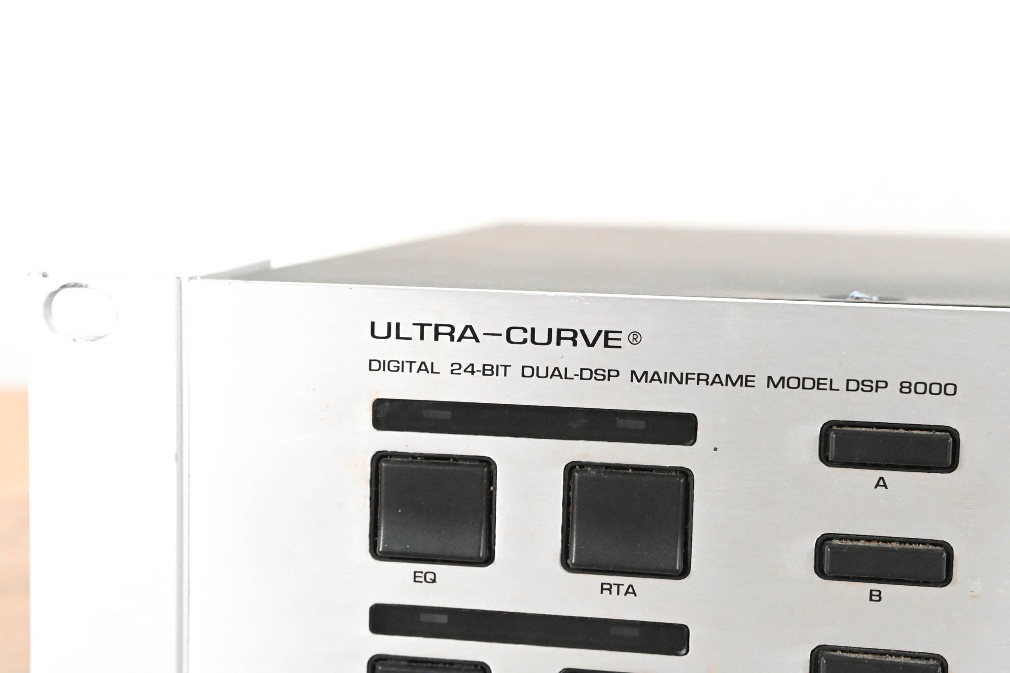 Behringer ULTRA-CURVE DSP8000 Digital Dual-DSP Mainframe