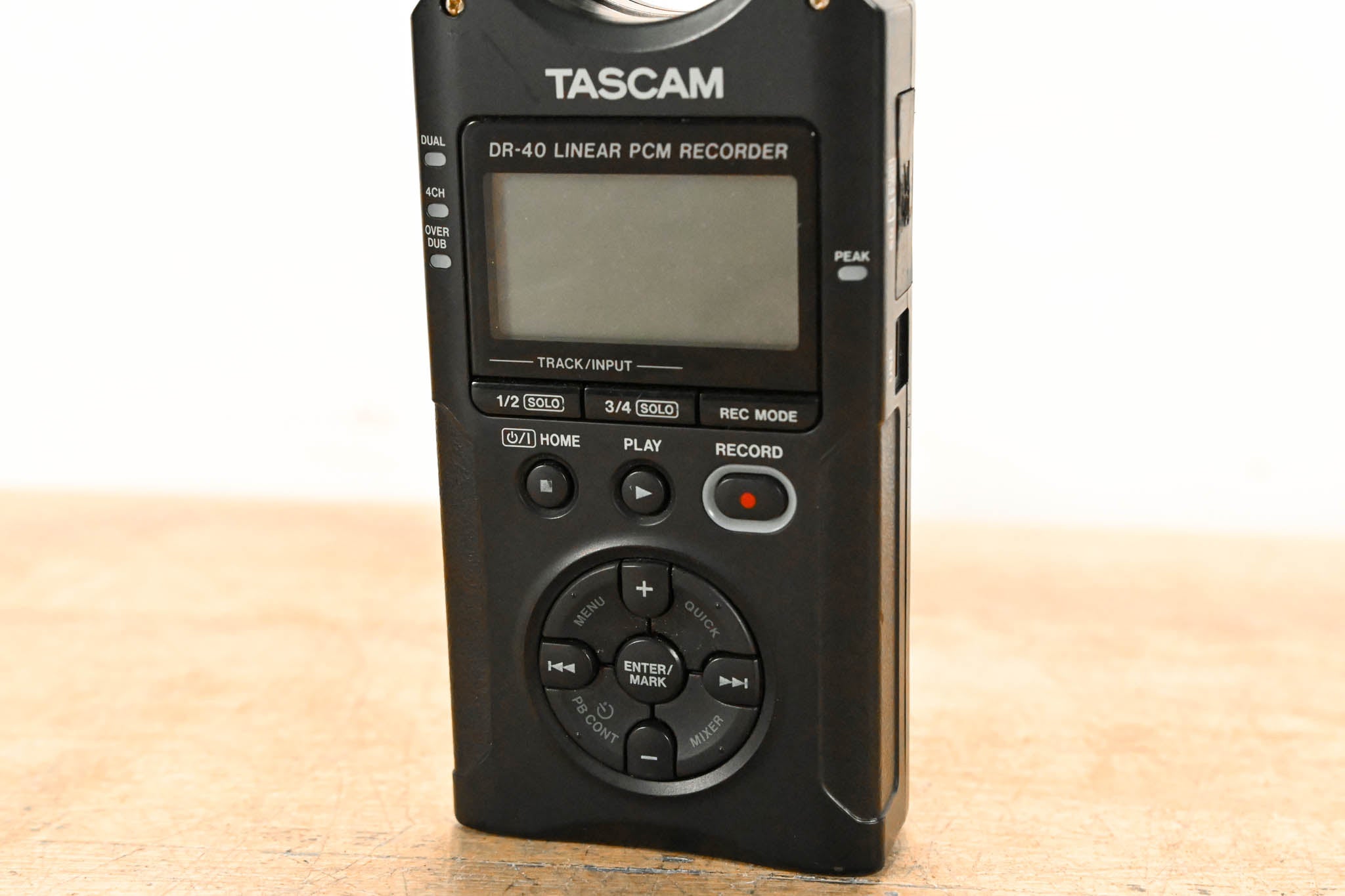 TASCAM DR-40 Handheld 4-Track Recorder