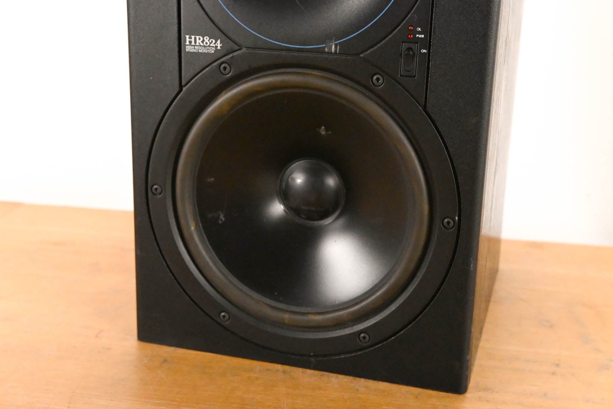 Mackie HR824 8.75-inch Active Studio Monitor