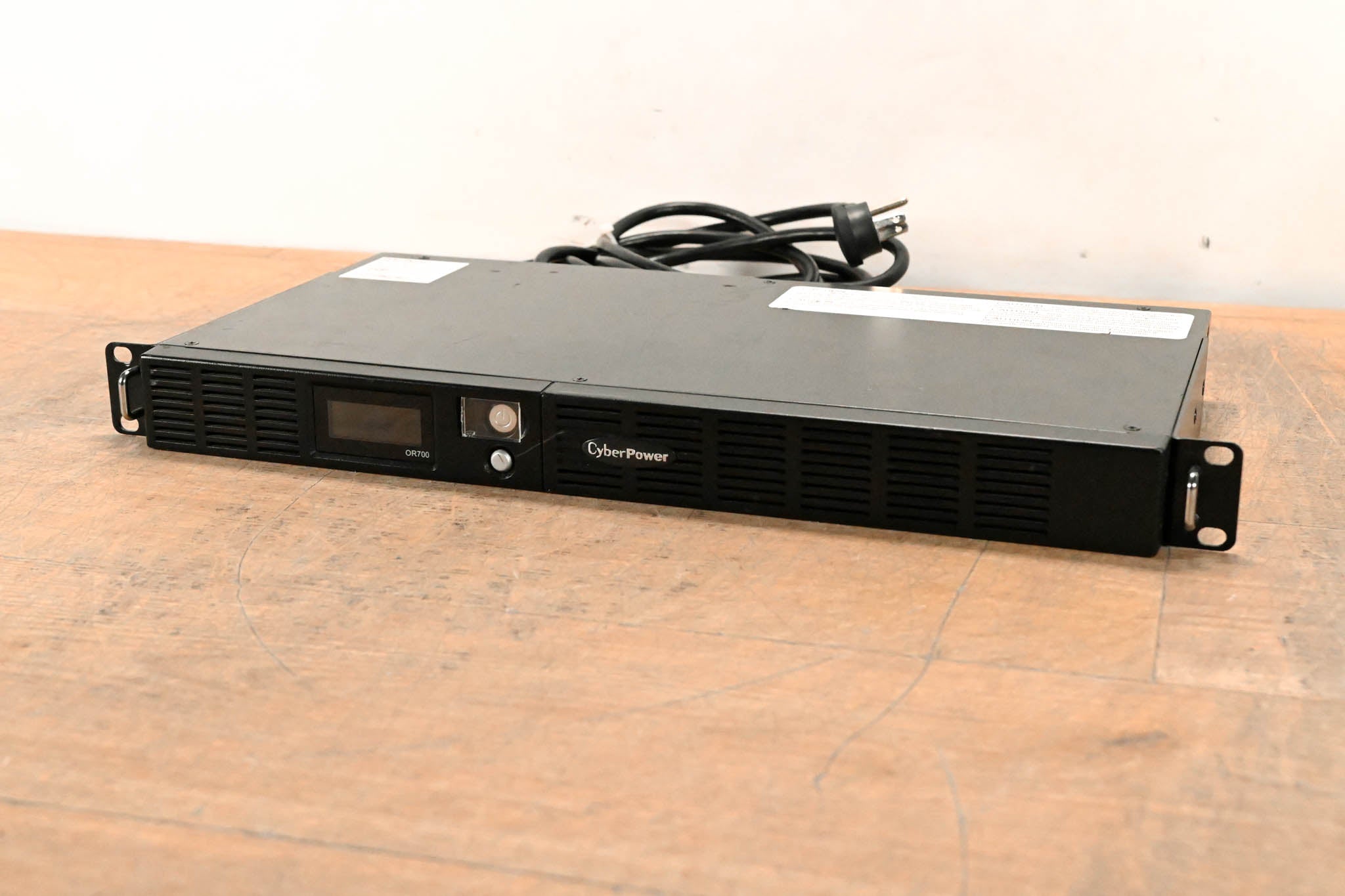 CyberPower OR700LCDRM1U Smart App LCD 700VA/400W 6-Outlet Rackmount UPS