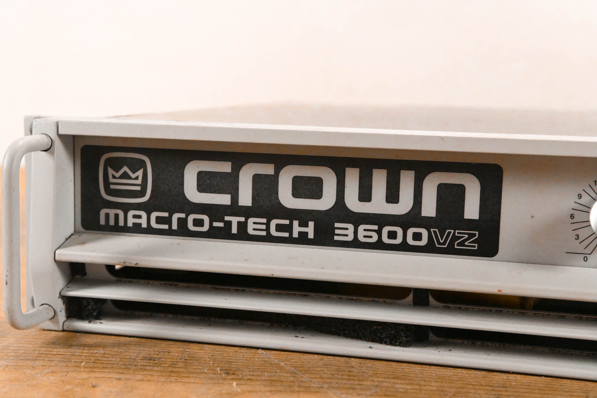 Crown Macro-Tech 3600VZ 2-Channel Power Amplifier