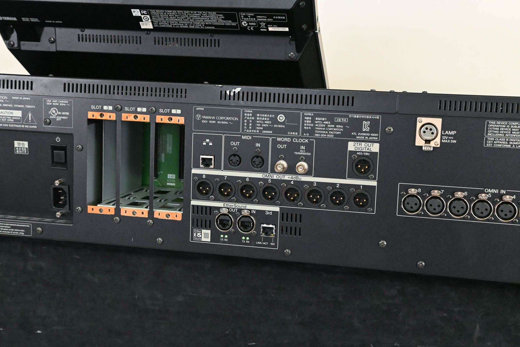 Yamaha M7CL-48ES 48-Channel EtherSound Digital Audio Mixer