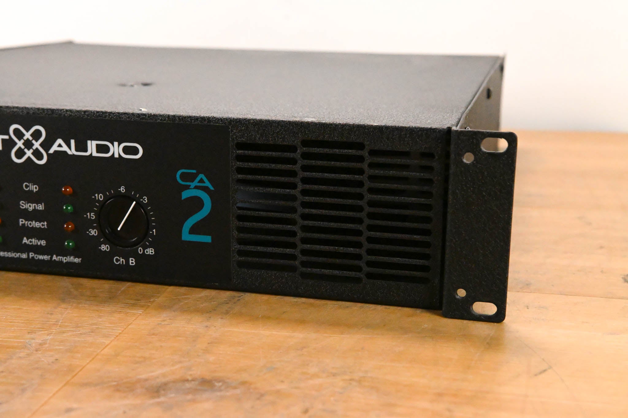 Crest Audio CA2 2-Channel Power Amplifier