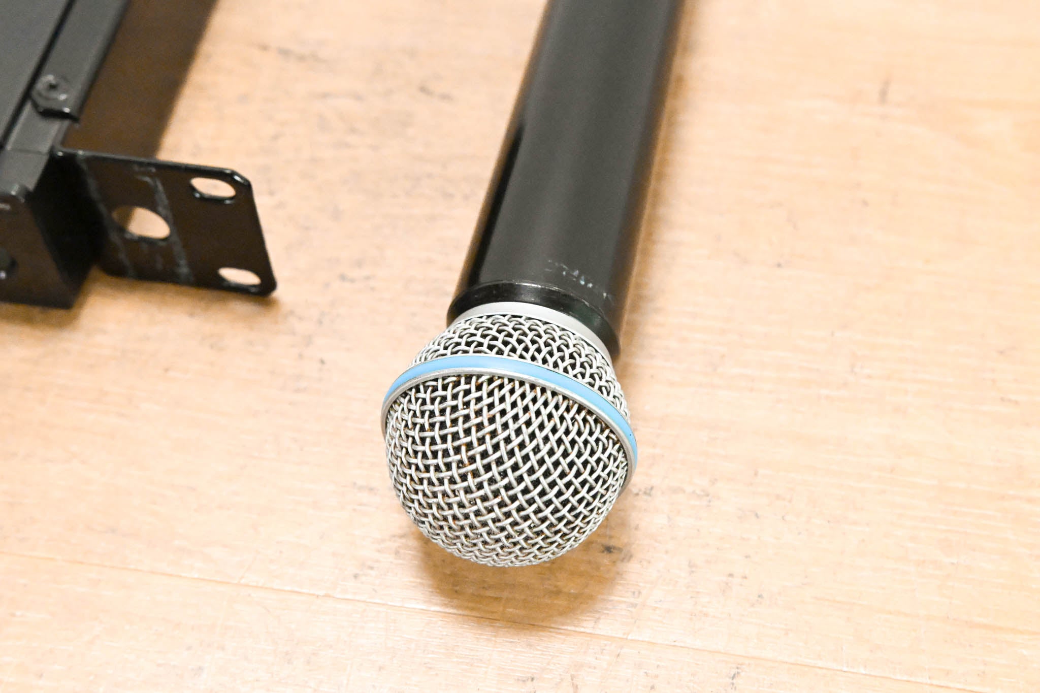 Shure BLX24R/B58 Handheld Wireless System - H10 Band (NO POWER SUPPLY)