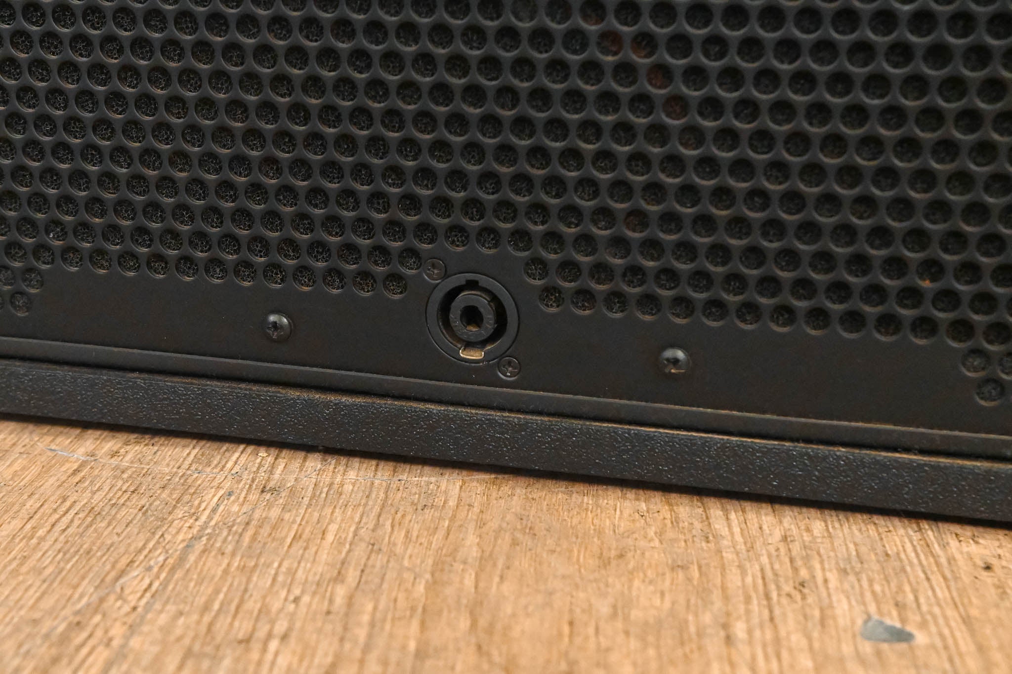 JBL VT4883 Subcompact Dual 12" Cardioid-Arrayable Subwoofer