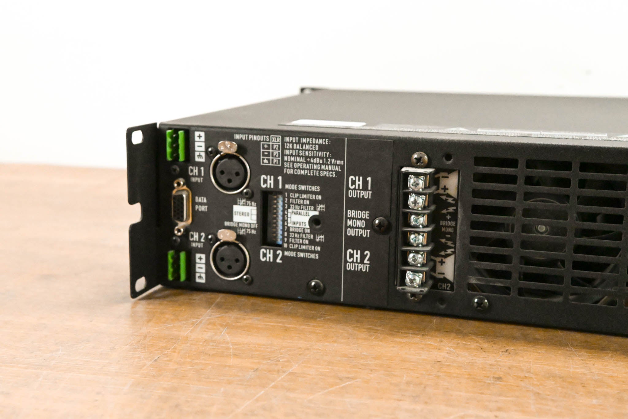 QSC CX302 2-Channel Power Amplifier