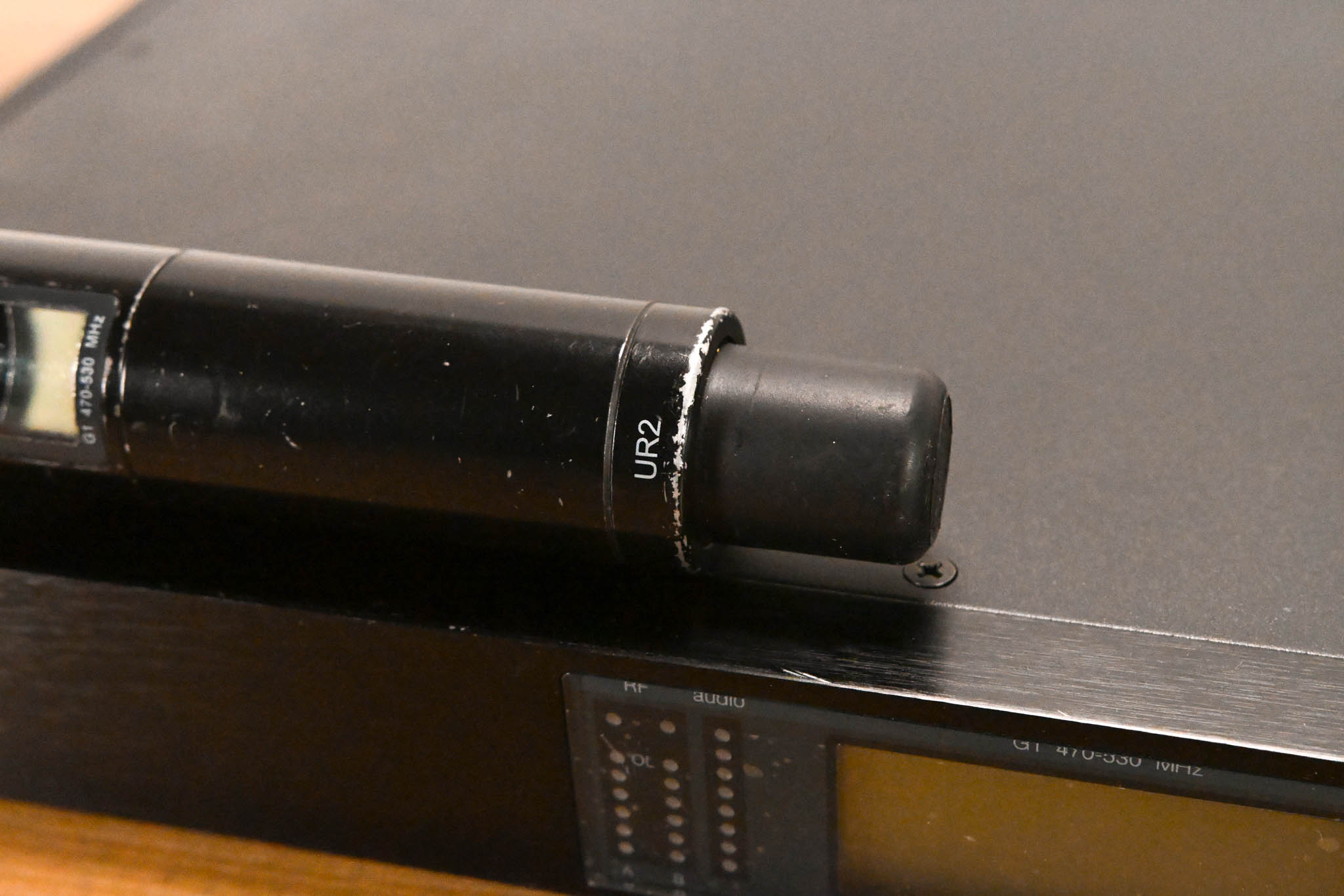 Shure UR4S+ Wireless Receiver with one UR2/SM58 Handheld Mic - G1 Band