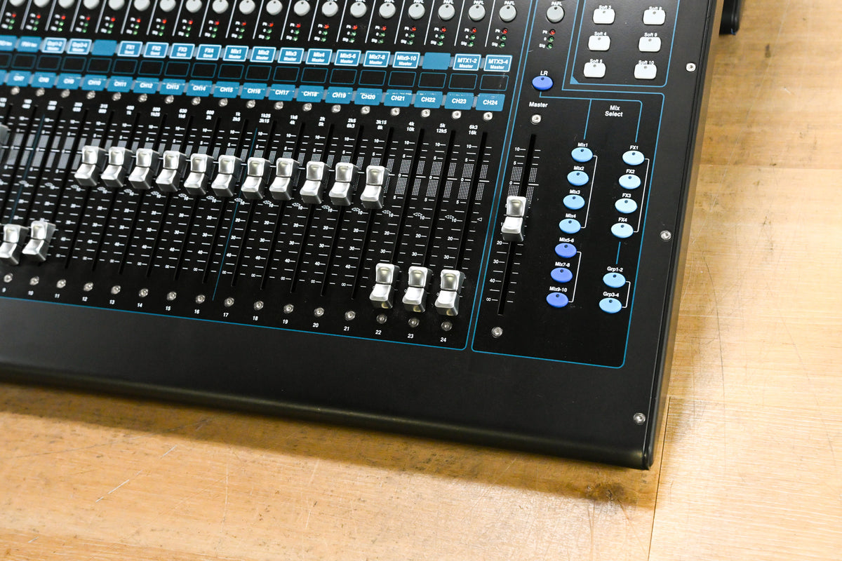 Allen & Heath Qu-24 24-Channel Digital Mixing Console
