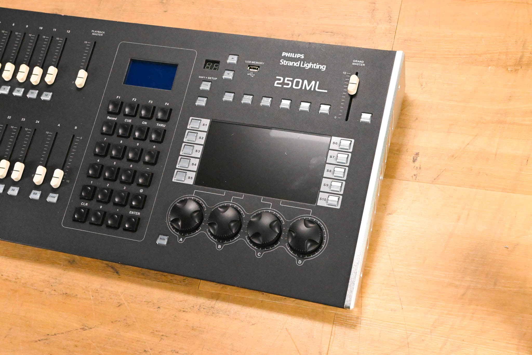 Philips Strand Lighting 250ML Lighting Control Console (NO POWER SUPPLY)