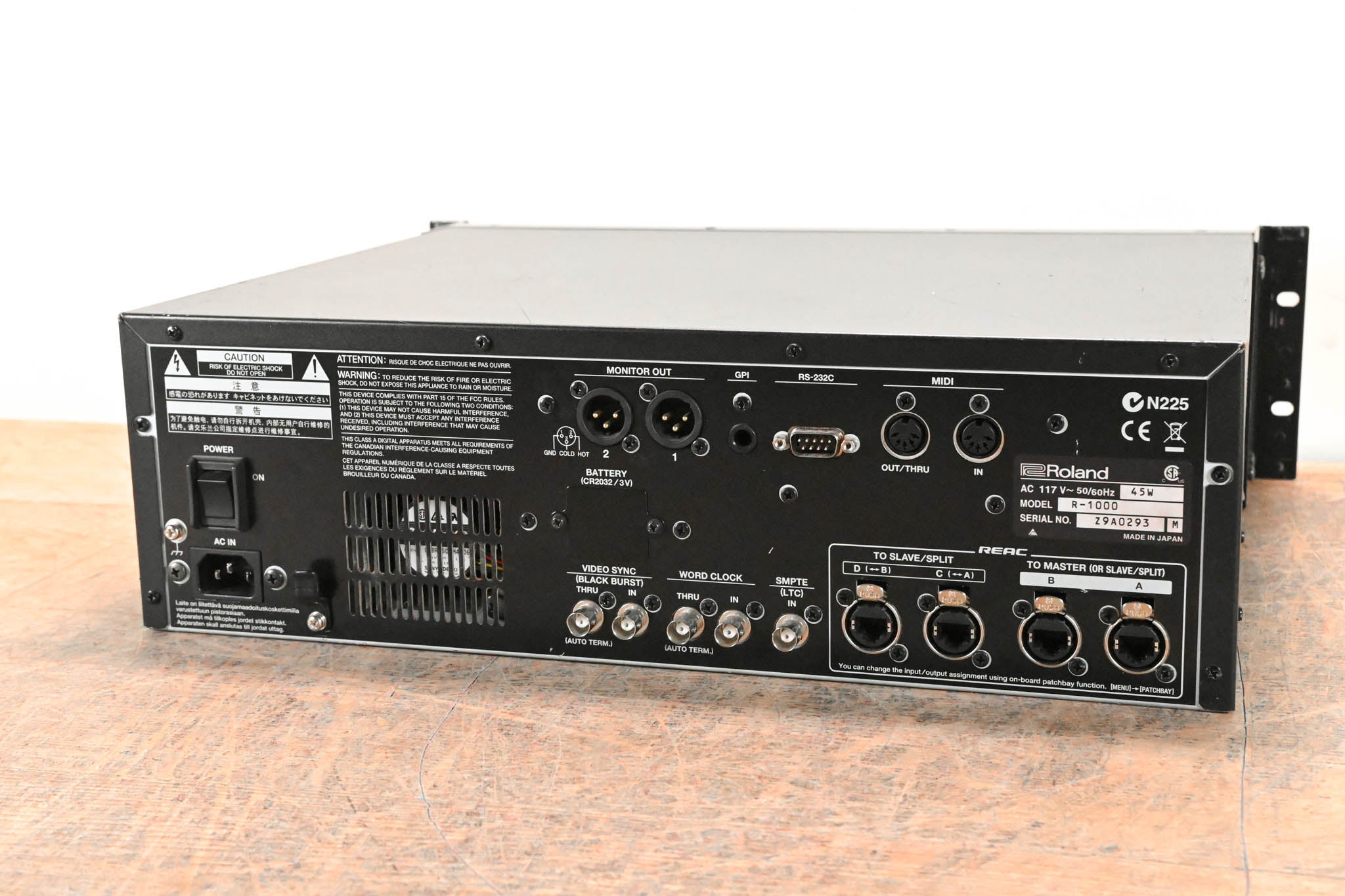 Roland R-1000 48-Track Audio Recorder and Player