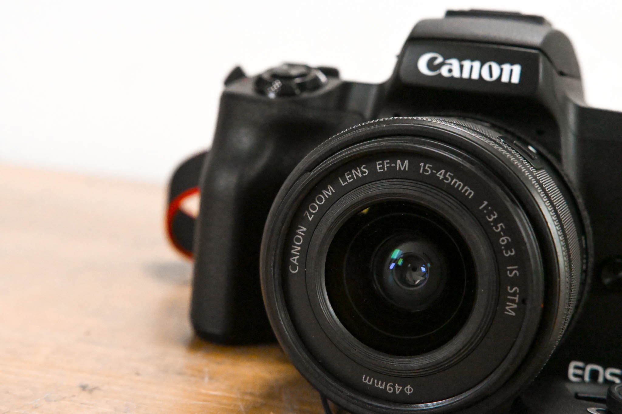 Canon EOS M50 Mirrorless Camera with EF-M 15-45mm f/3.5-6.3 IS STM Lens