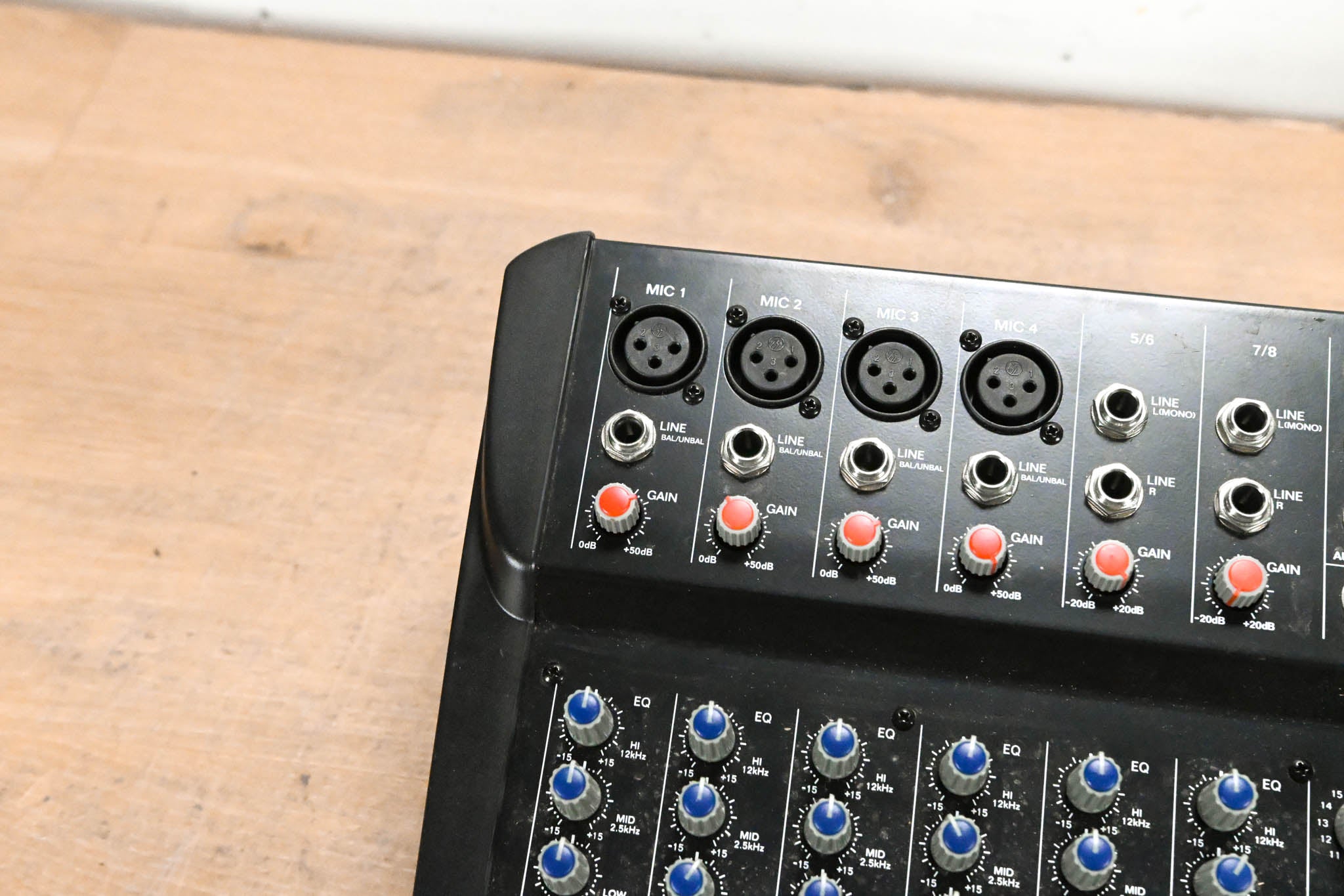 Alto Zephyr Series ZMX122FX 8-Channel Compact Mixer w/ Effects (NO PSU)