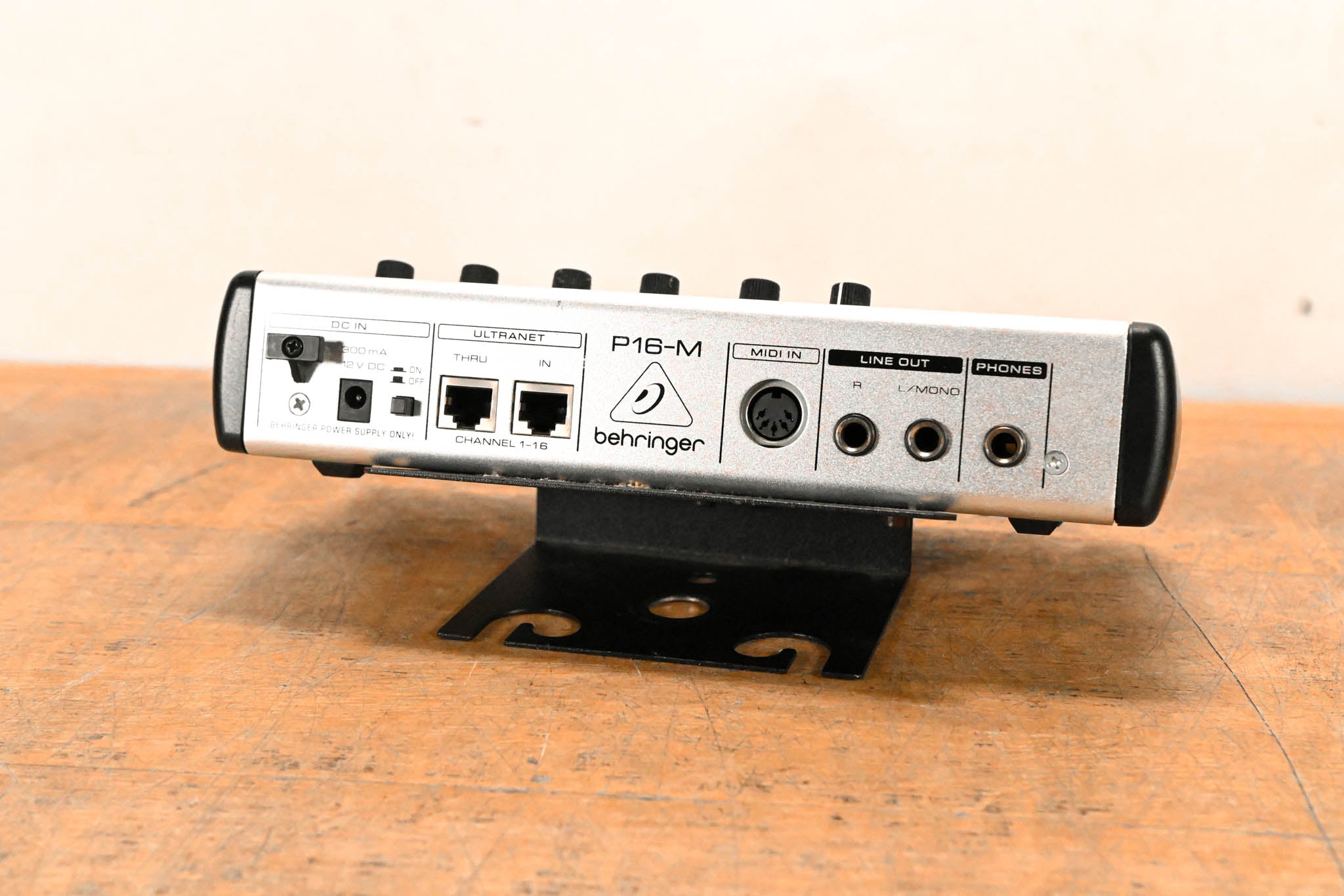 Behringer Powerplay P16-M 16-Channel Digital Personal Mixer