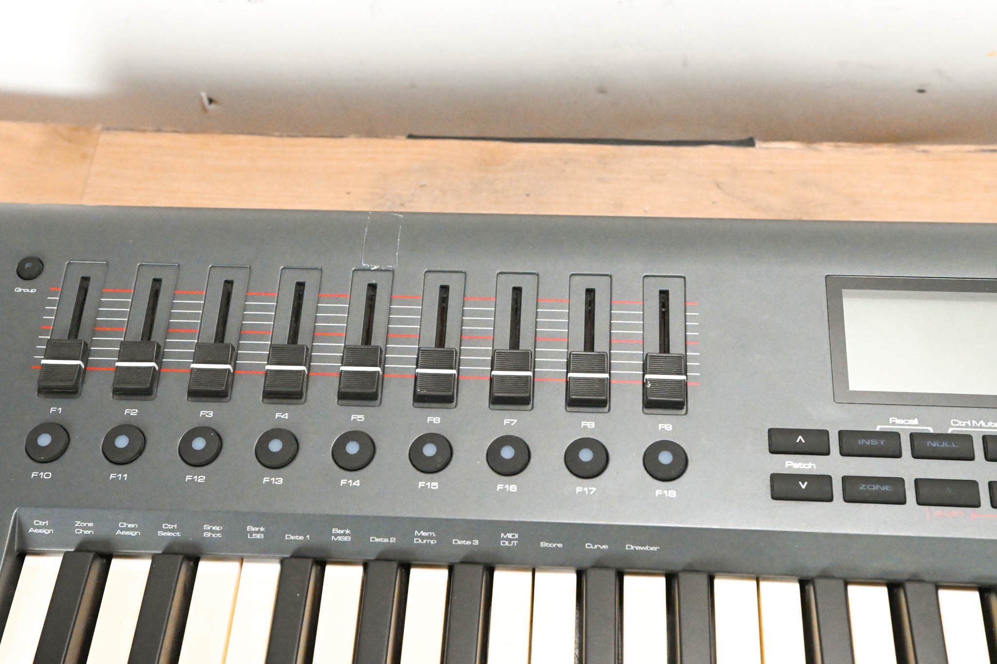 M-Audio Axiom 49 Advanced 49-Key Semi-Weighted MIDI Controller (NO PSU)
