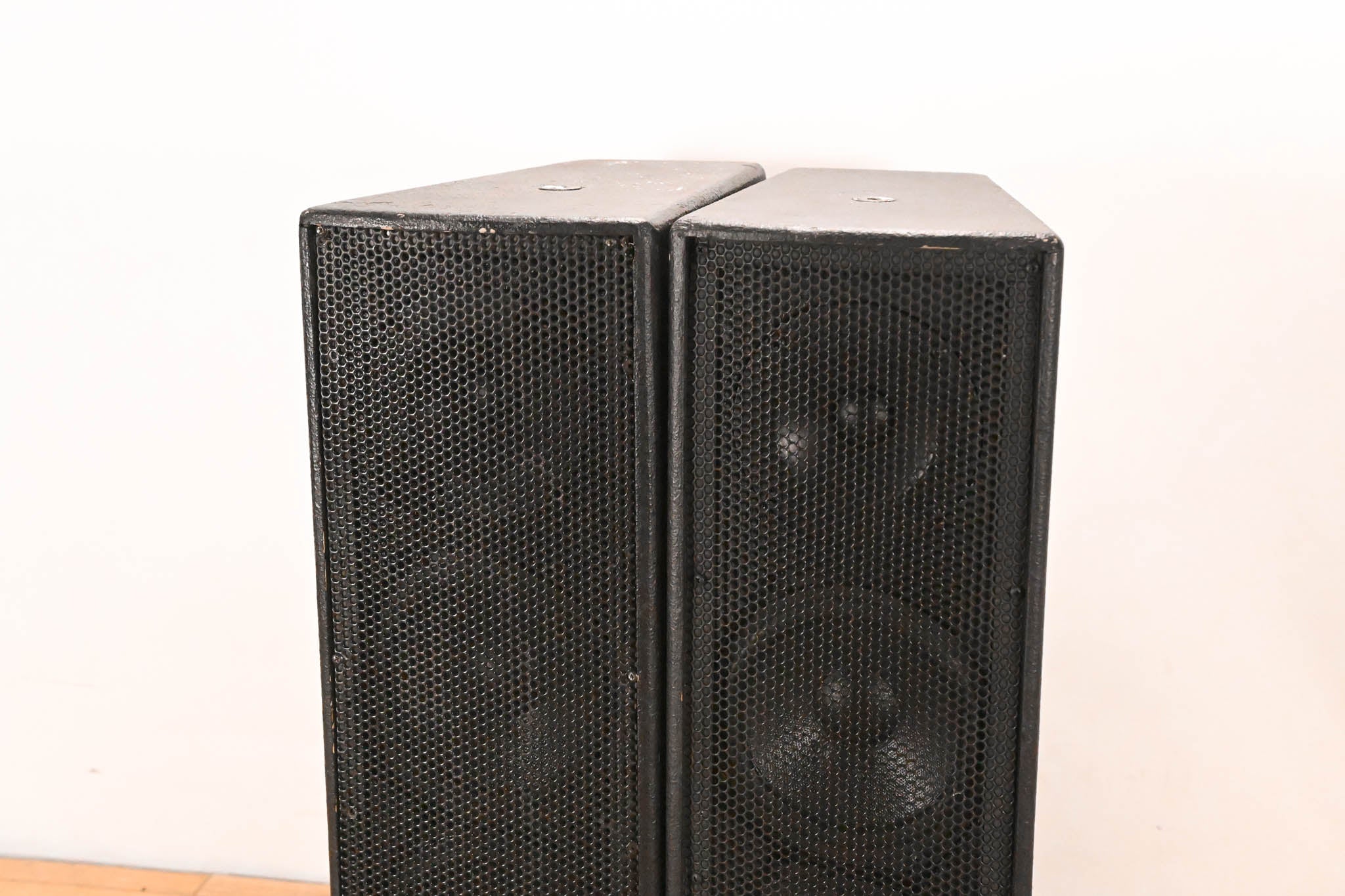 EAW JF50s Compact 2-Way Full Range Passive Loudspeaker (PAIR)