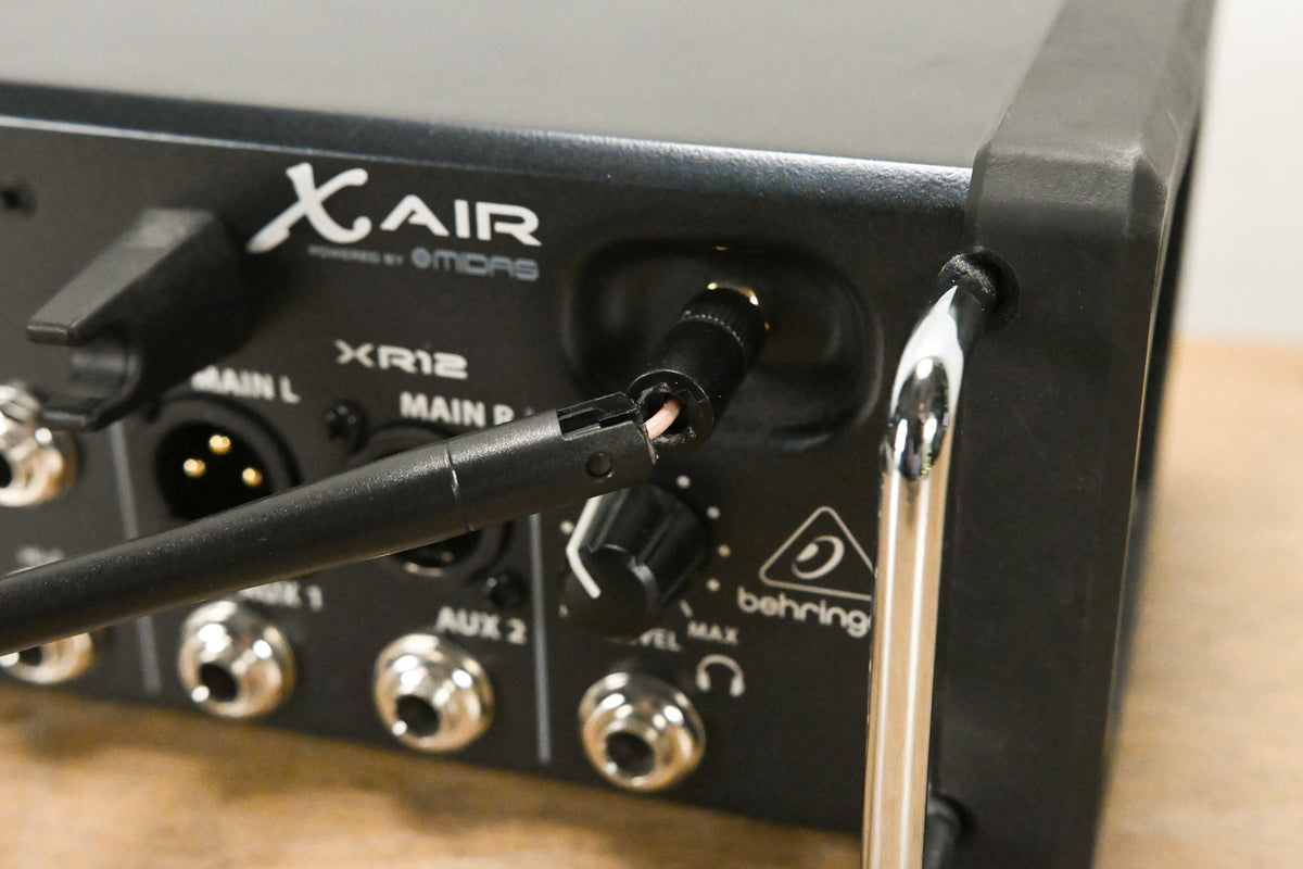 Behringer X Air XR12 12-Input Tablet-Controlled Digital Mixer