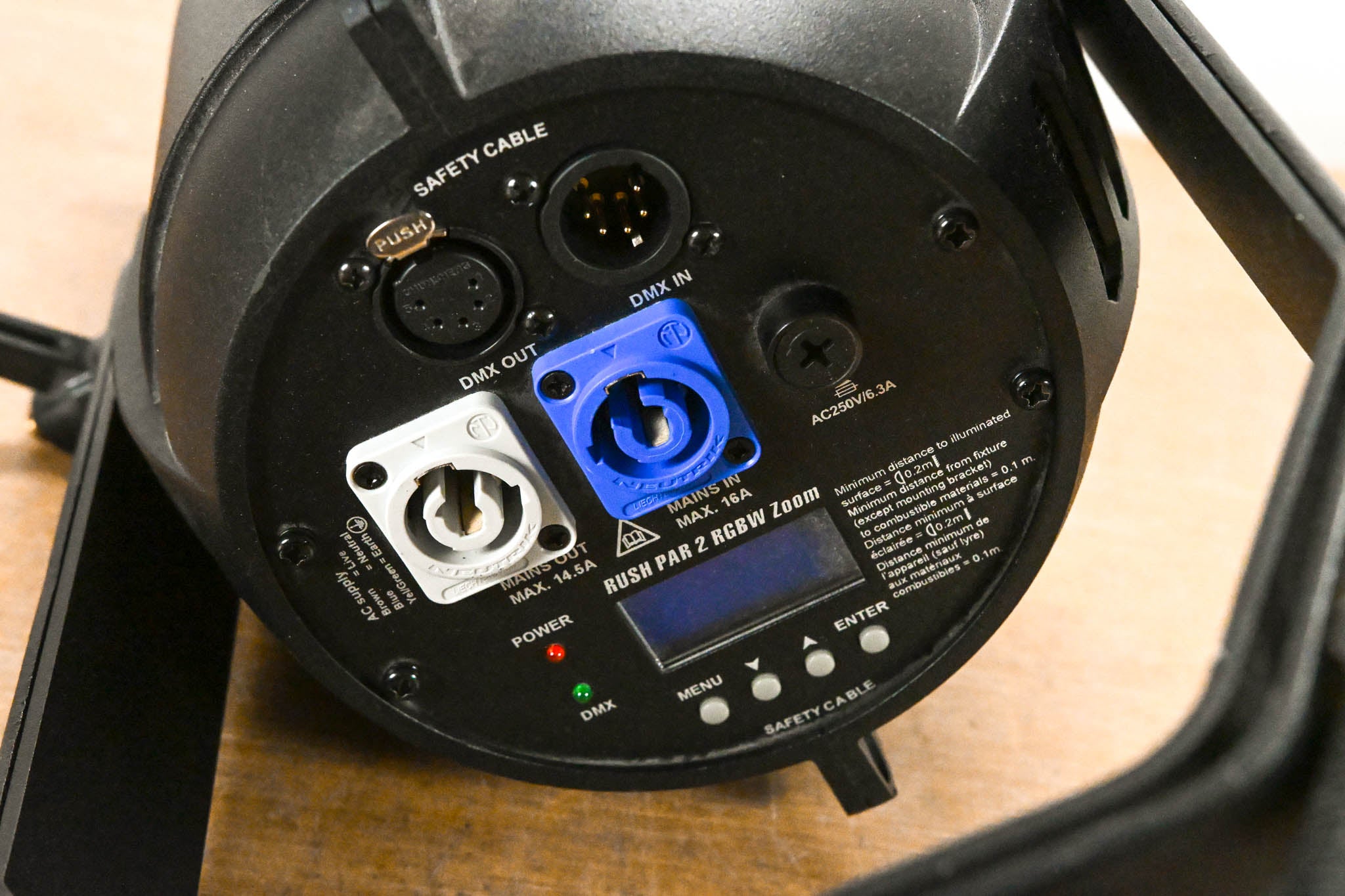 Martin Lighting RUSH PAR 2 RGBW Zoom US LED Par Can