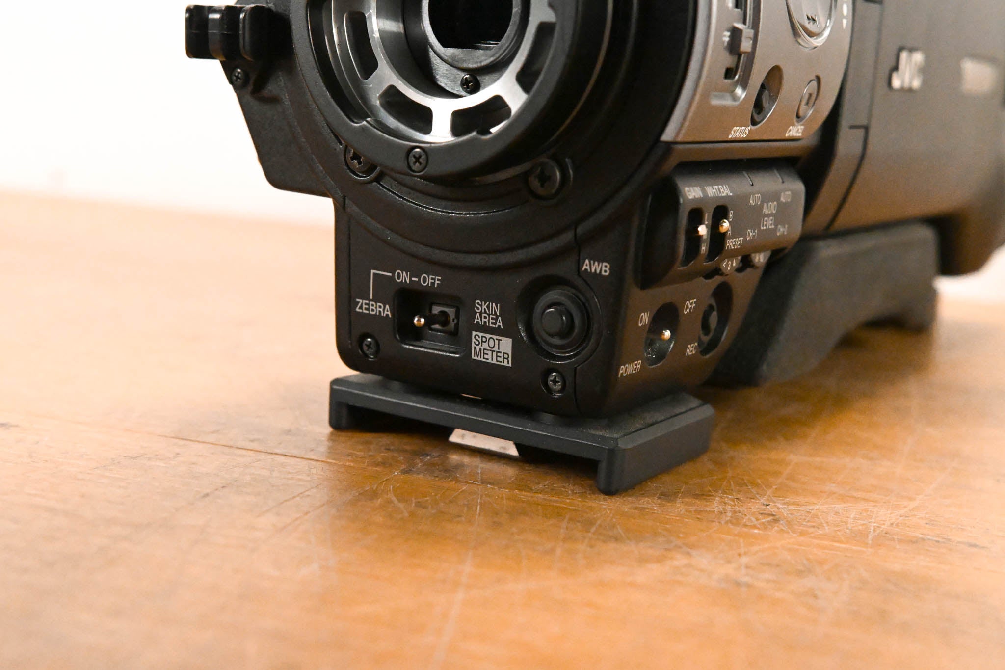 JVC GY-HM700CHU ProHD Compact Shoulder Solid State Camcorder
