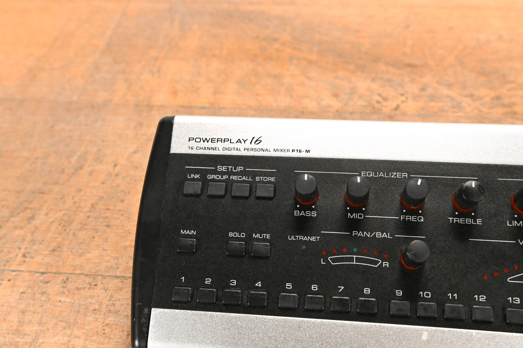Behringer Powerplay P16-M 16-Channel Digital Personal Mixer