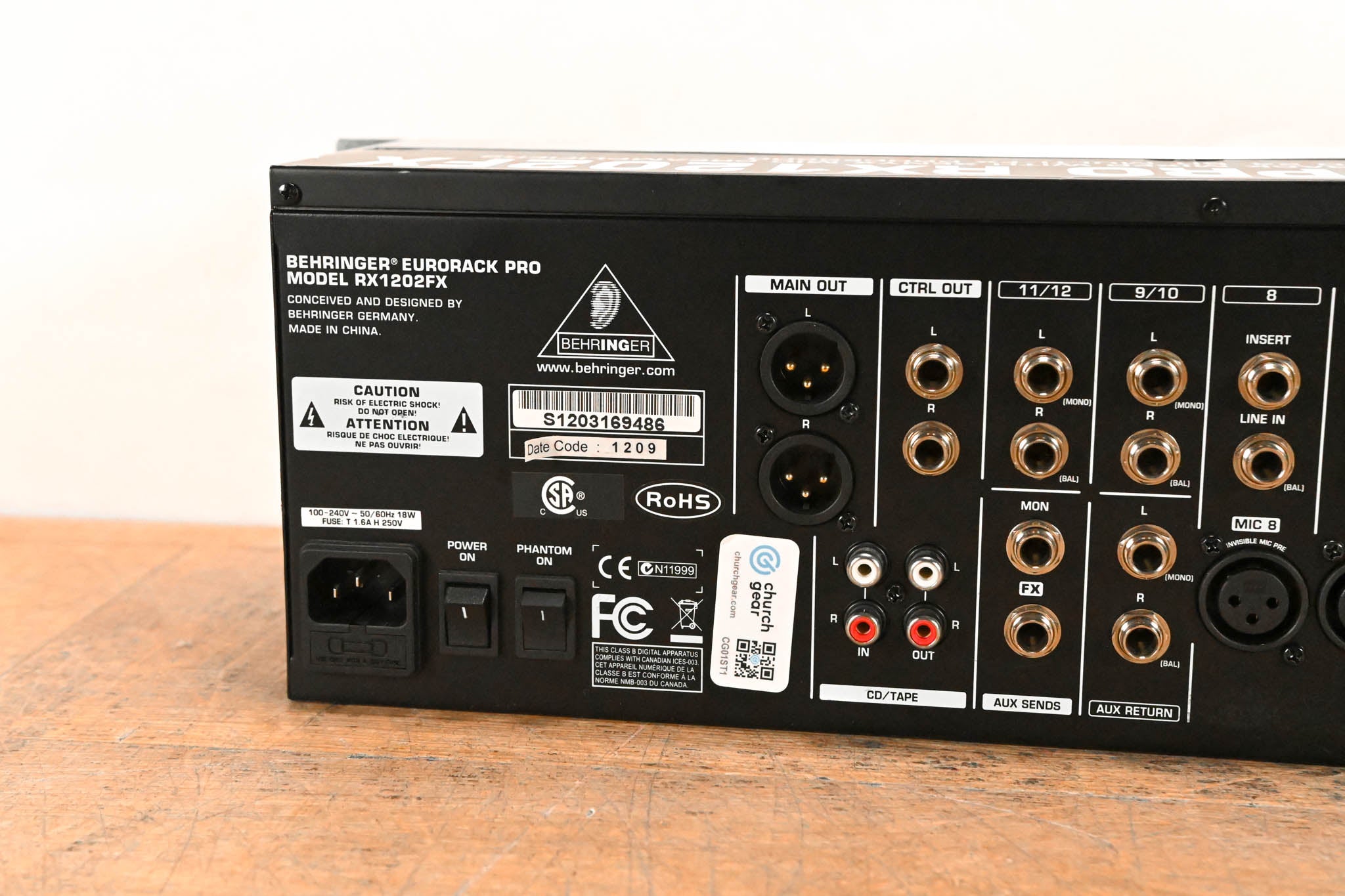 Behringer EURORACK PRO RX1202FX 12-Input Mic/Line Rack Mixer