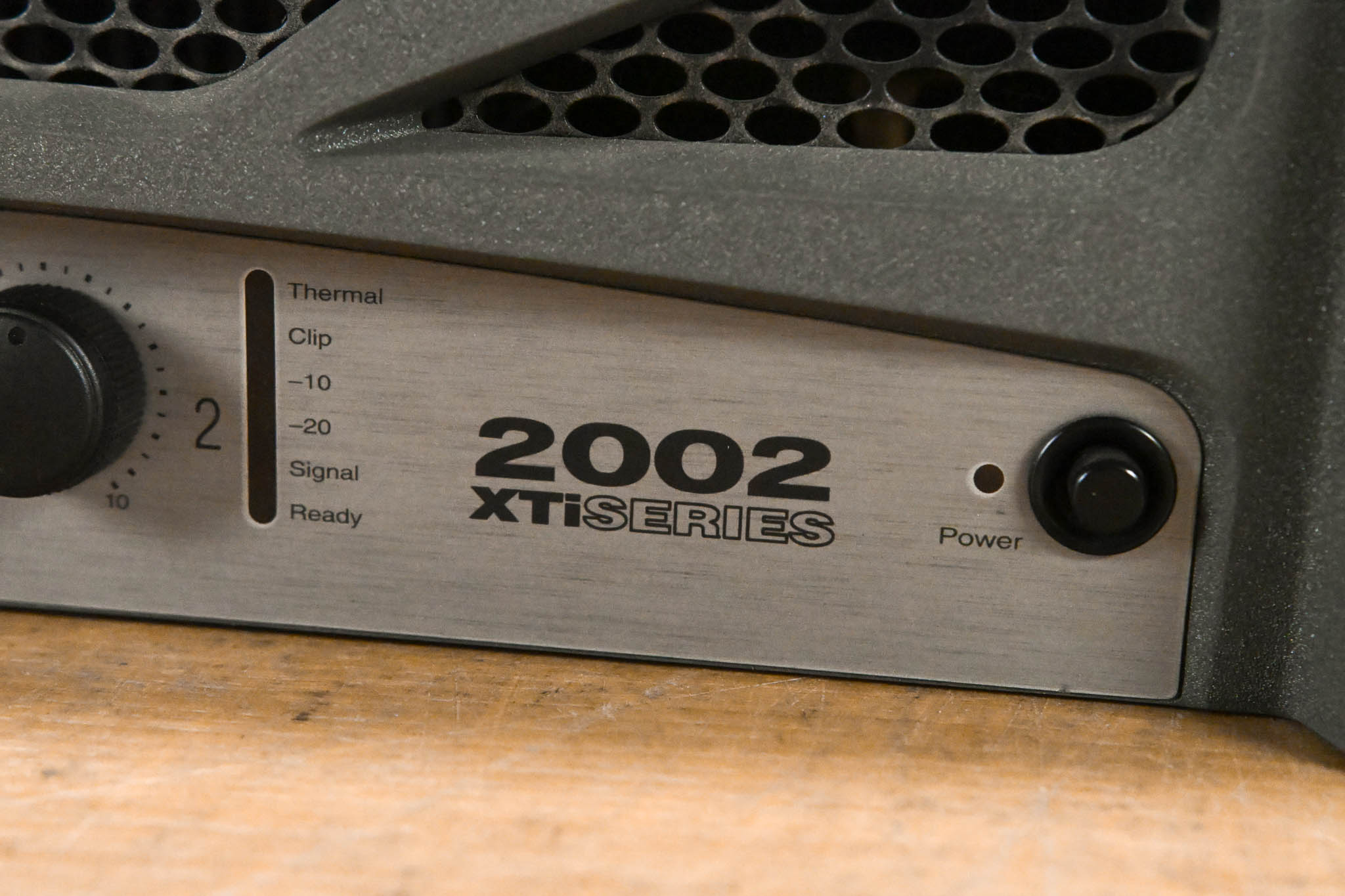 Crown XTi 2002 2-Channel Power Amplifier