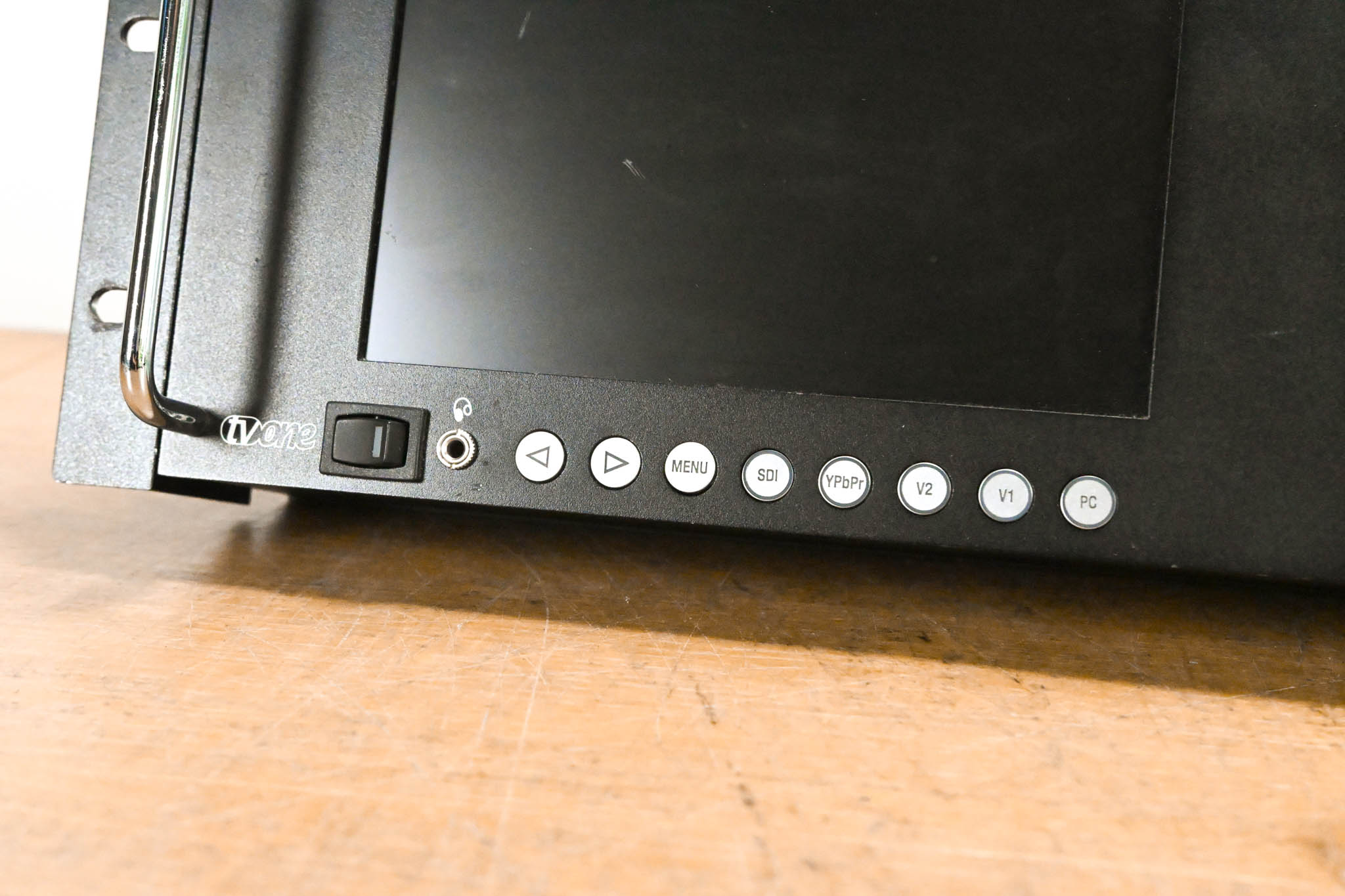 TV One LM-702HDA Dual 7" Rackmount HDTV LCD Monitor (NO POWER SUPPLY)