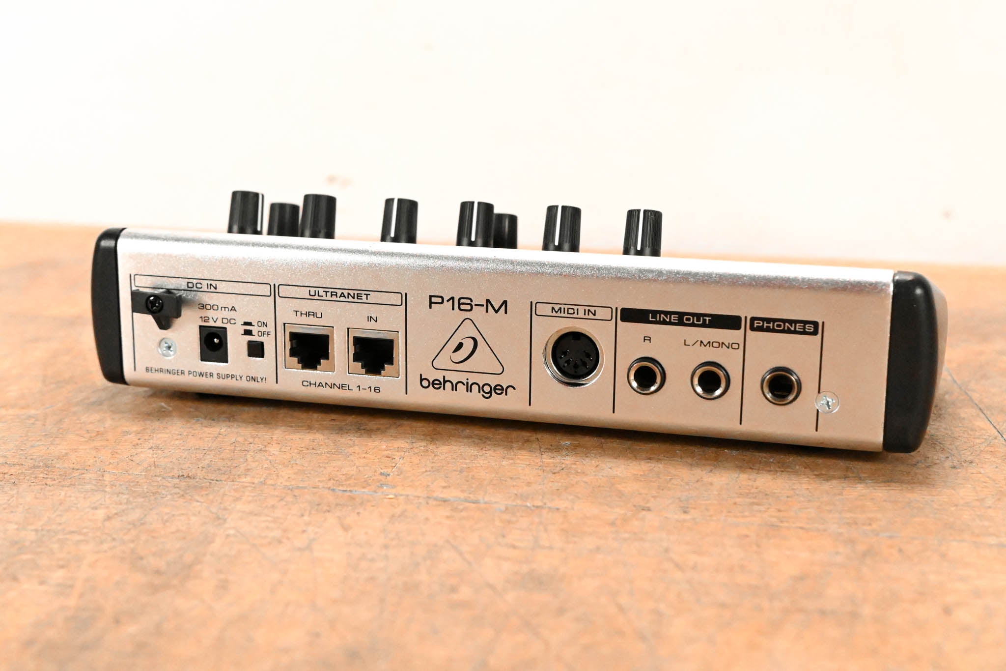 Behringer Powerplay P16-M 16-Channel Digital Personal Mixer