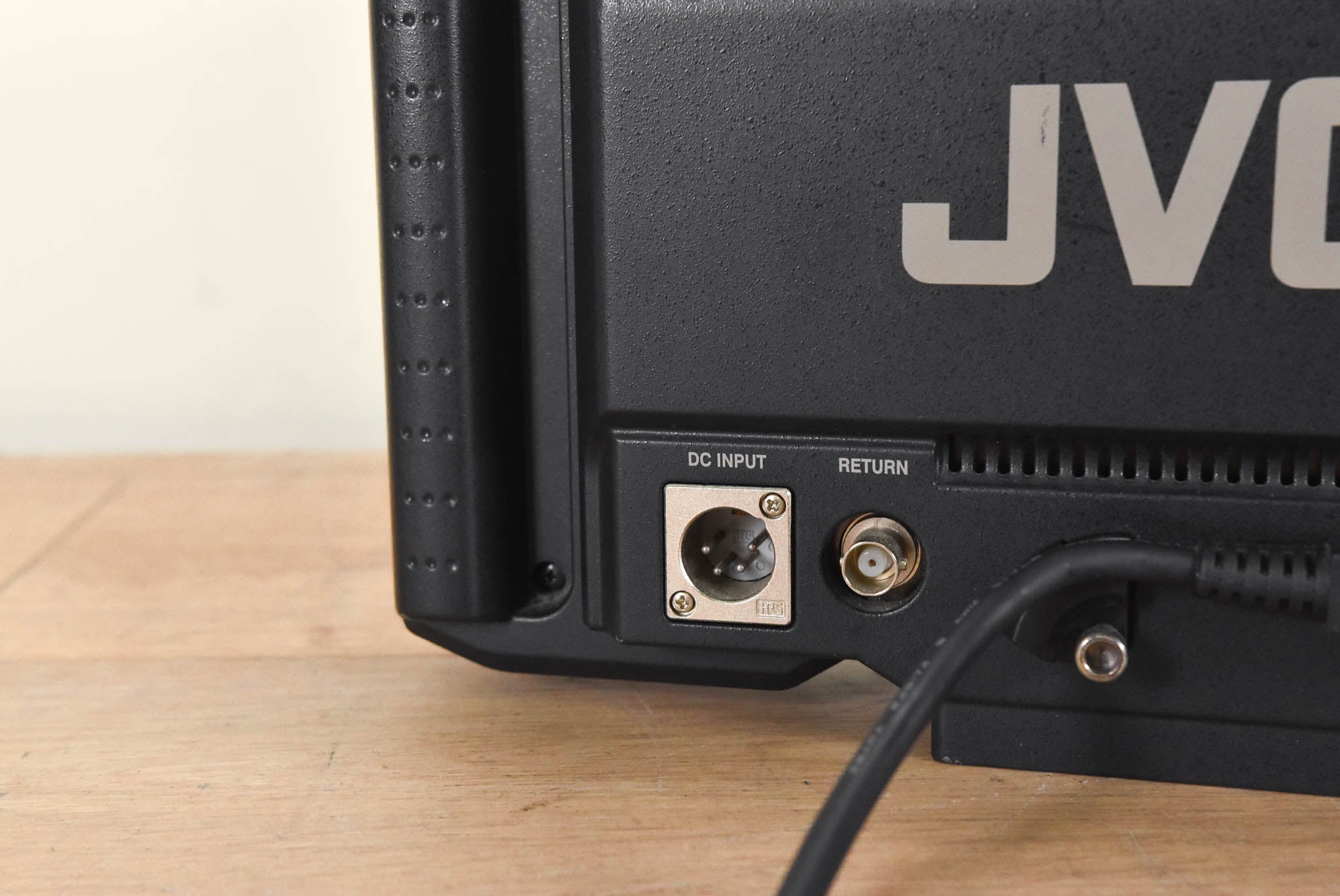 JVC VF-HP840U 8.4-in HD/SD Studio Viewfinder