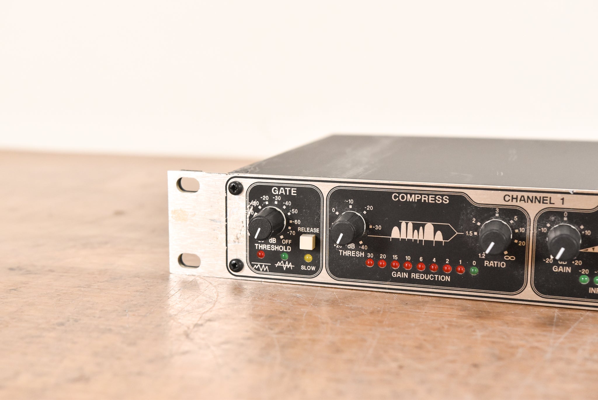 Drawmer MX30 Dual-Gated Compressor/Limiter