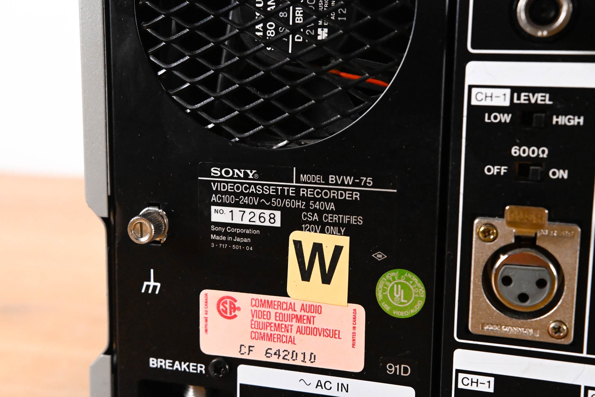 Sony BVW-75 Betacam Videocassette Recorder