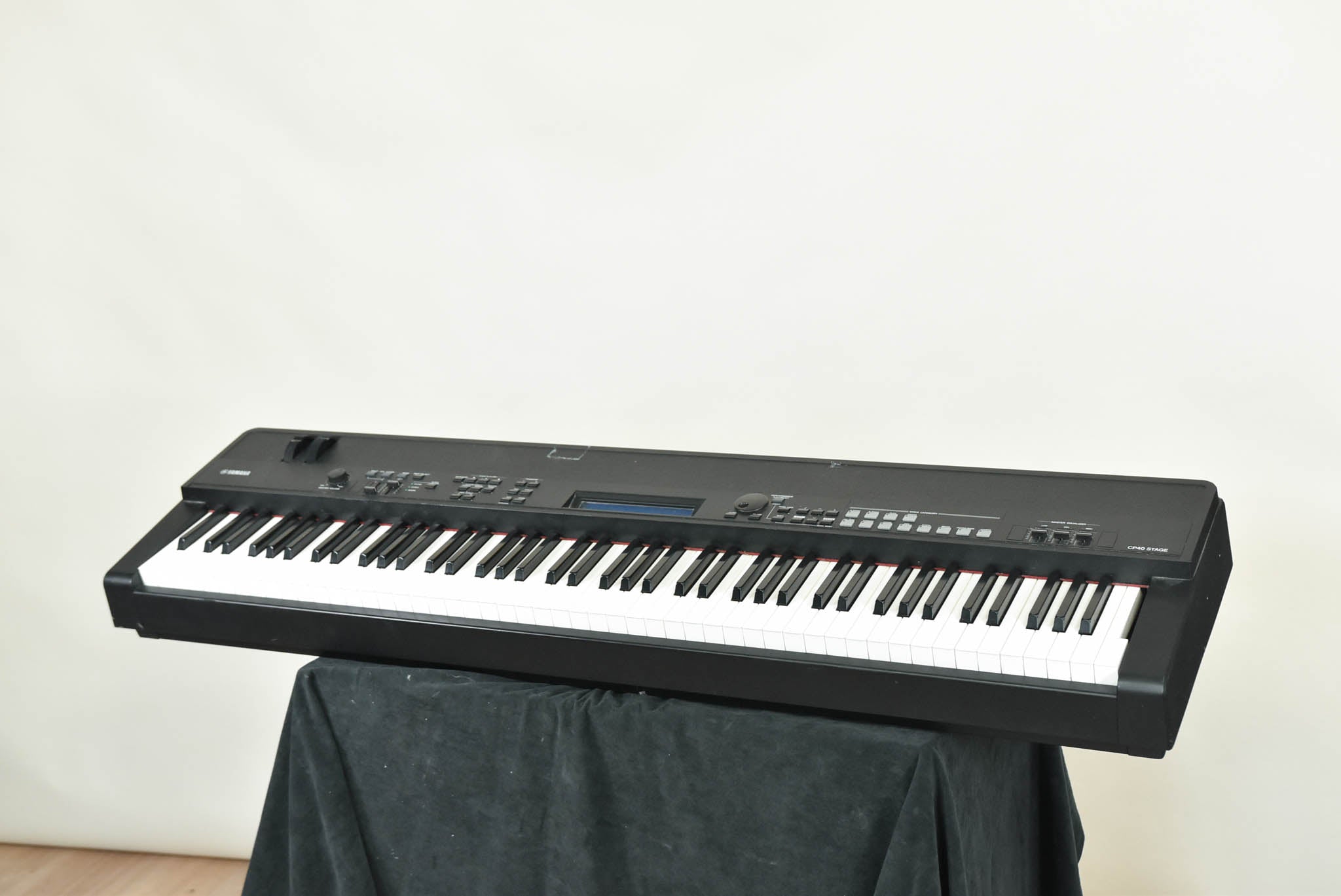 Yamaha CP40 Stage 88-Key Graded Hammer Action Stage Piano