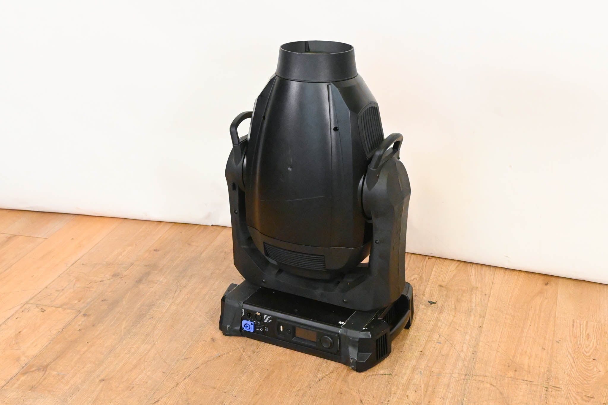Martin MAC Viper Profile High Output Discharge-Based Moving Light