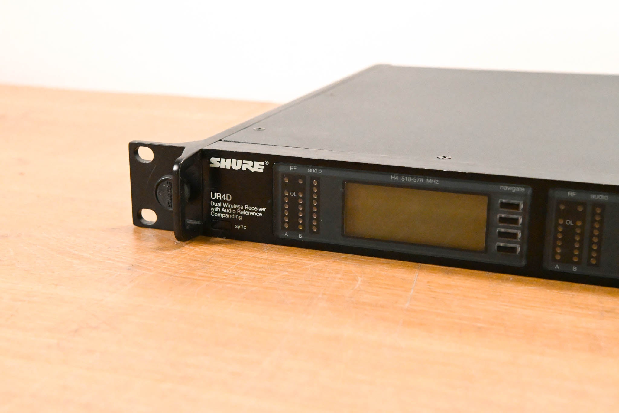 Shure UR4D Dual-Channel UHF Wireless Receiver - H4 Band: 518-578 MHz