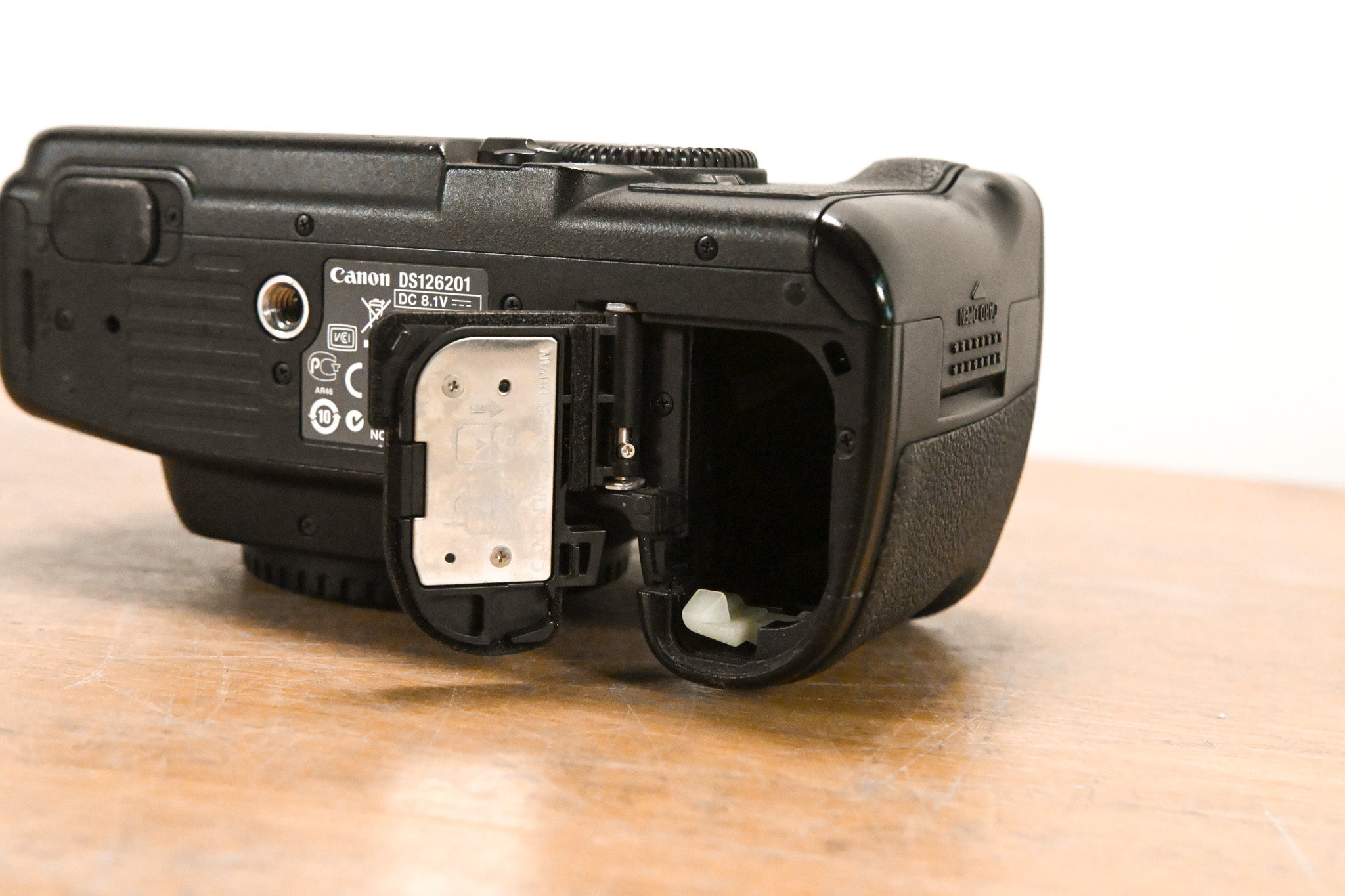 Canon EOS 5D Mark II DSLR Camera Body