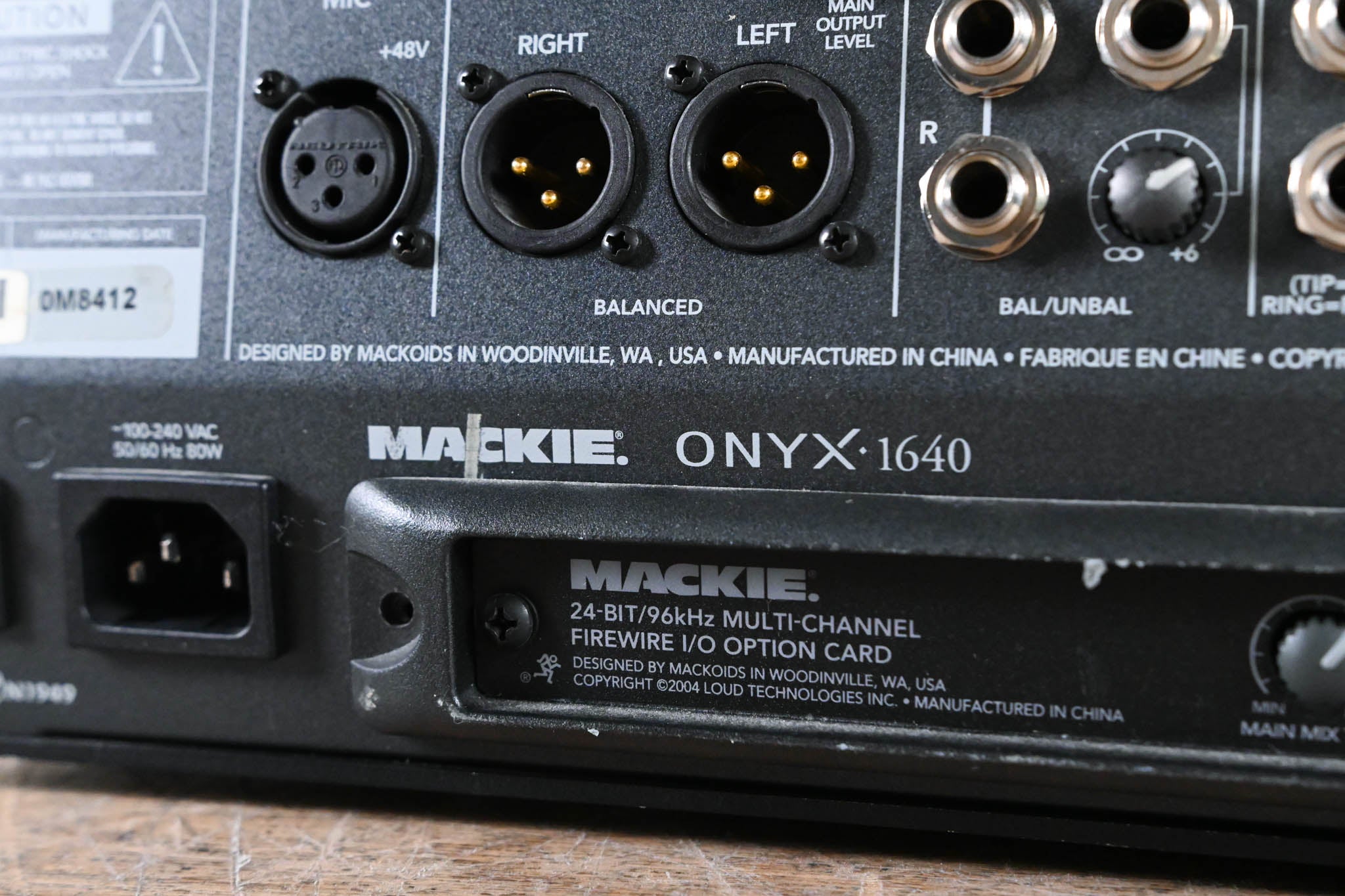 Mackie Onyx 1640 16-Channel 4-Bus Analog Mixer