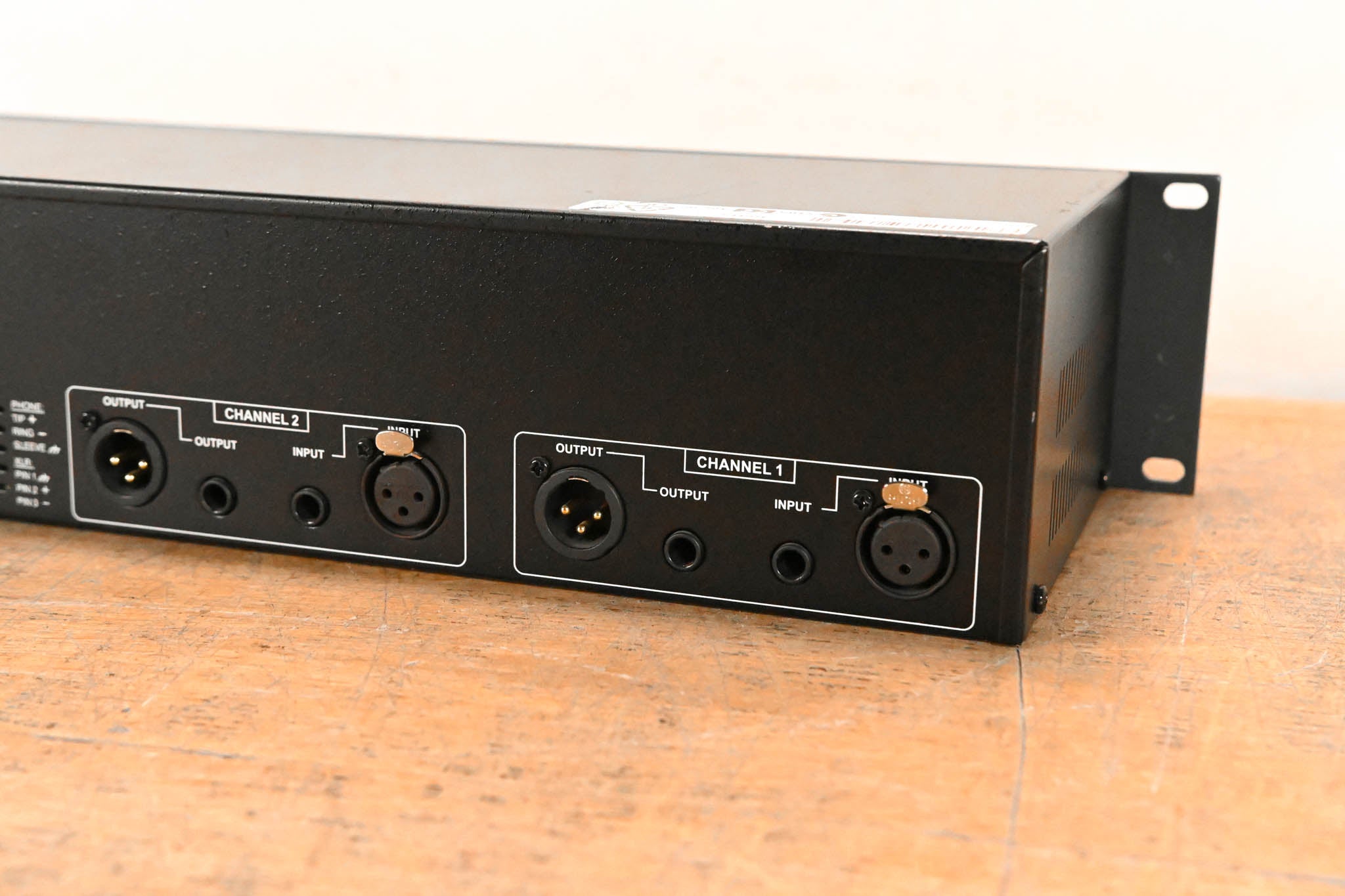 dbx 231 Dual-Channel 31-Band Graphic Equalizer