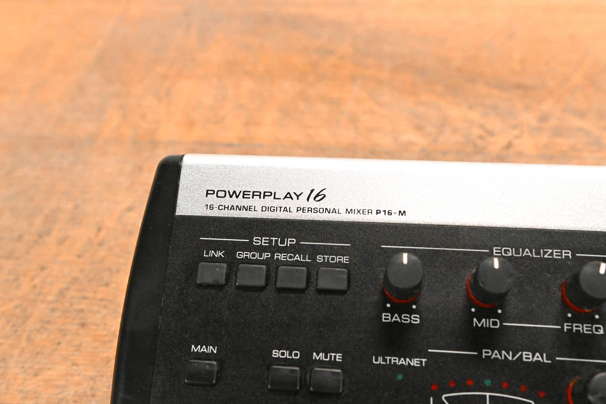 Behringer Powerplay P16-M 16-Channel Digital Personal Mixer